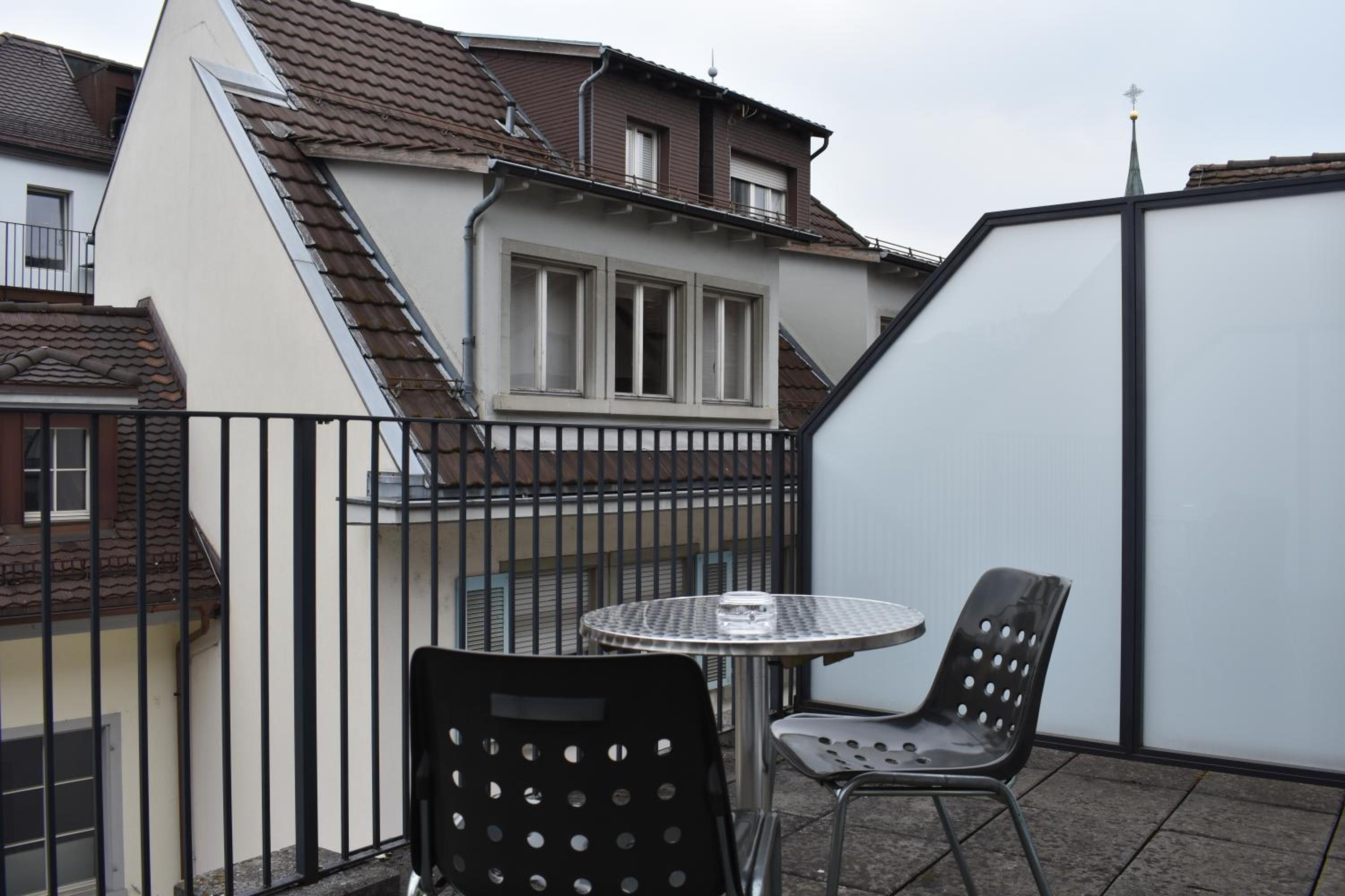 Double room city side with balcony 12m2 - Photo 3