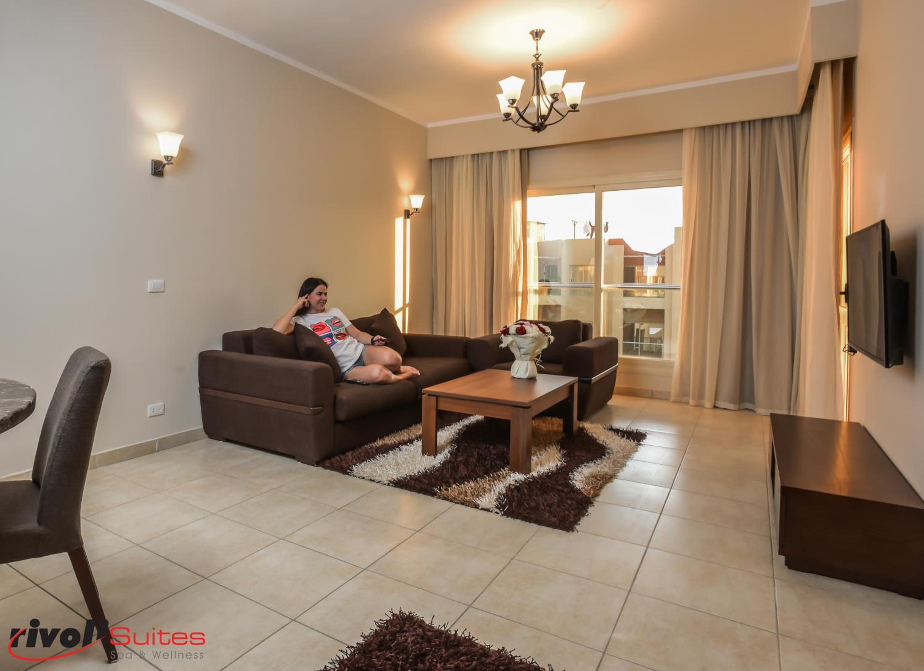 Two-Bedroom Apartment - Photo 7