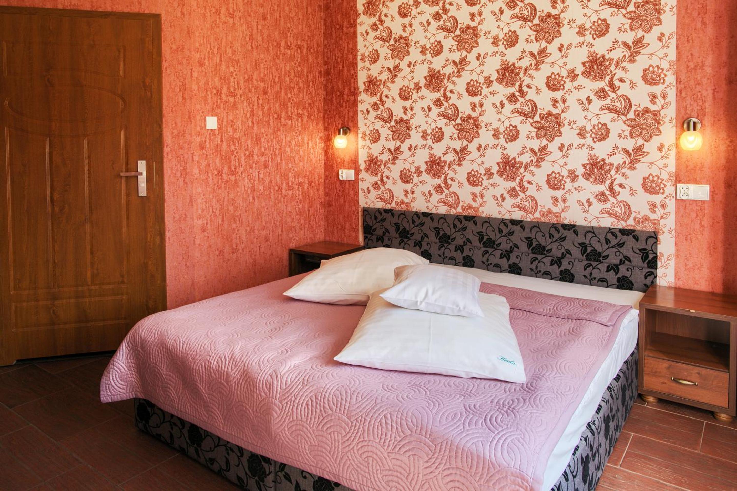 Double or Twin Room with Terrace photo 2