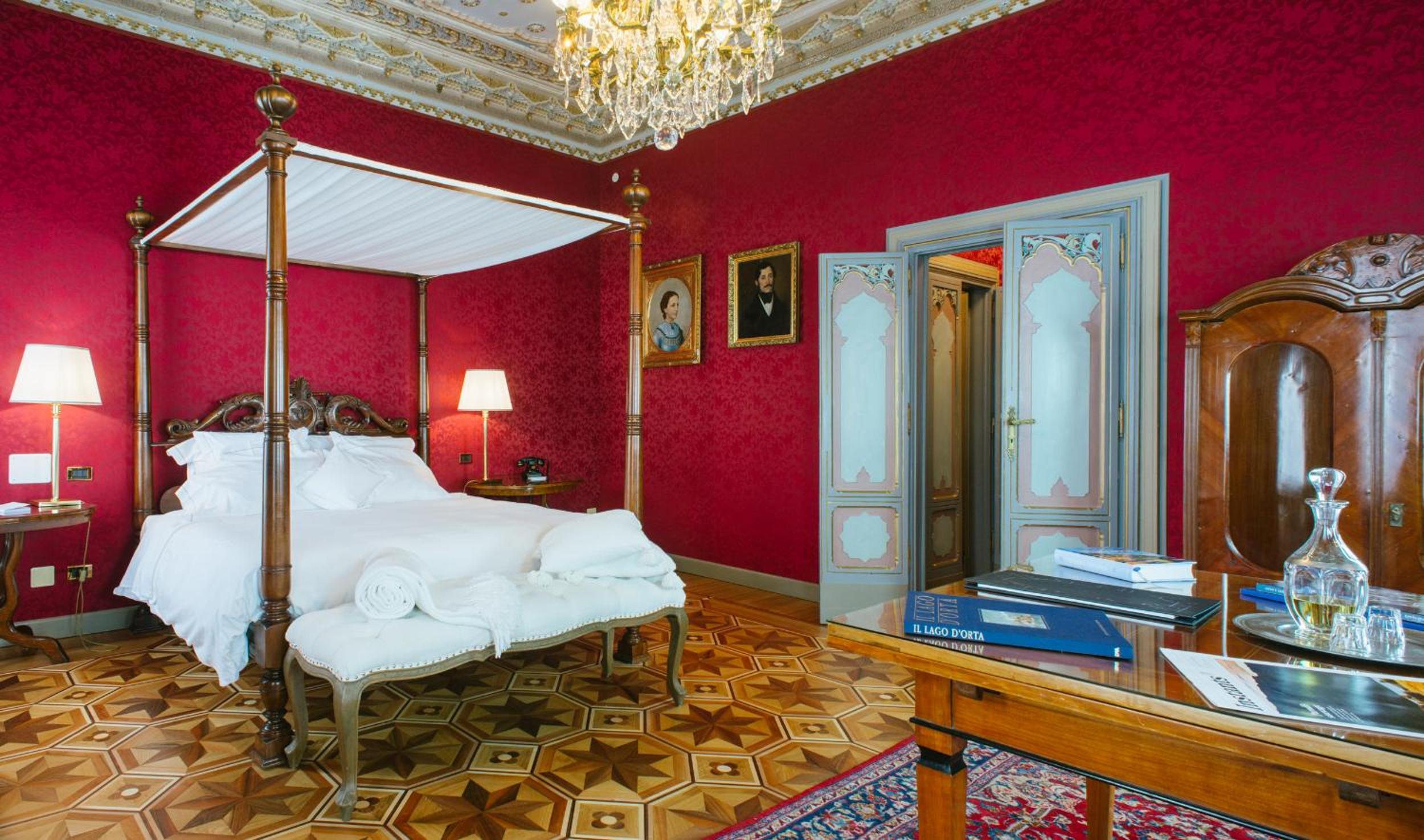 Suite with Lake View - Photo 1