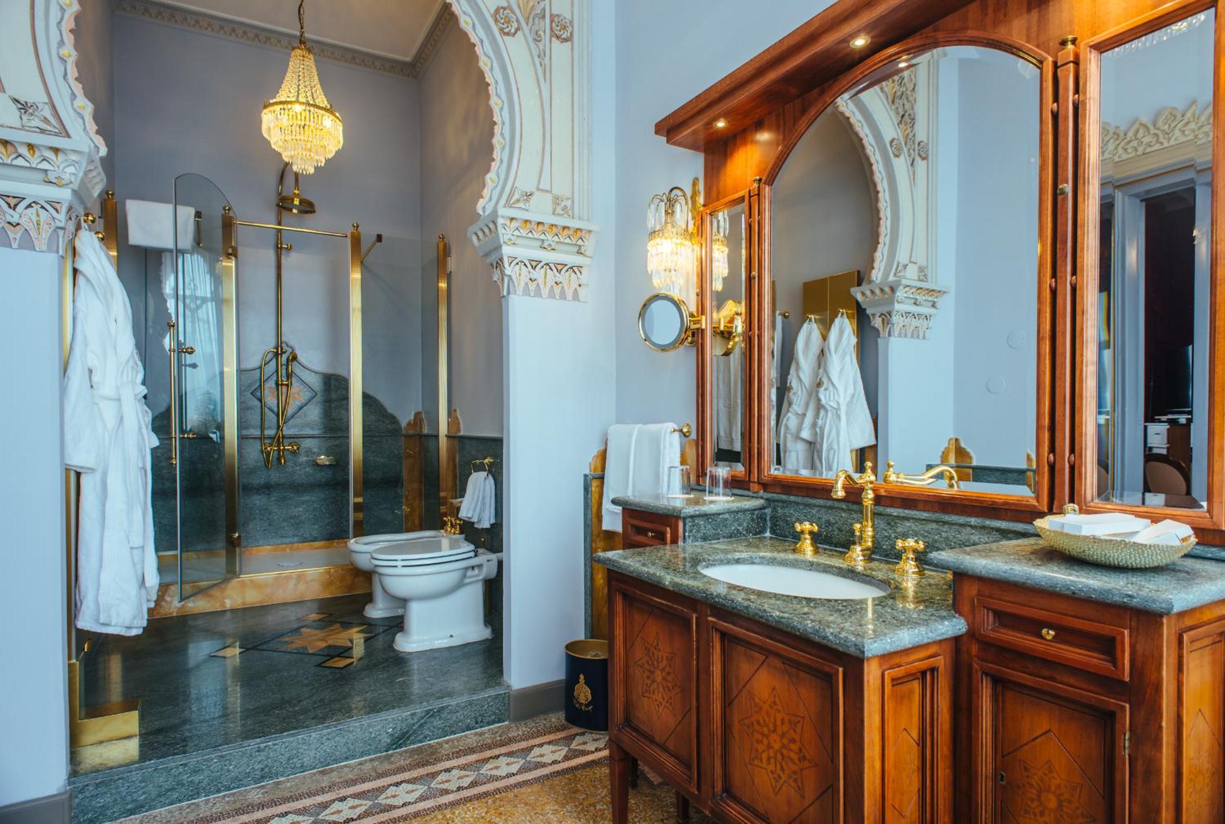 Suite with Lake View - Photo 6