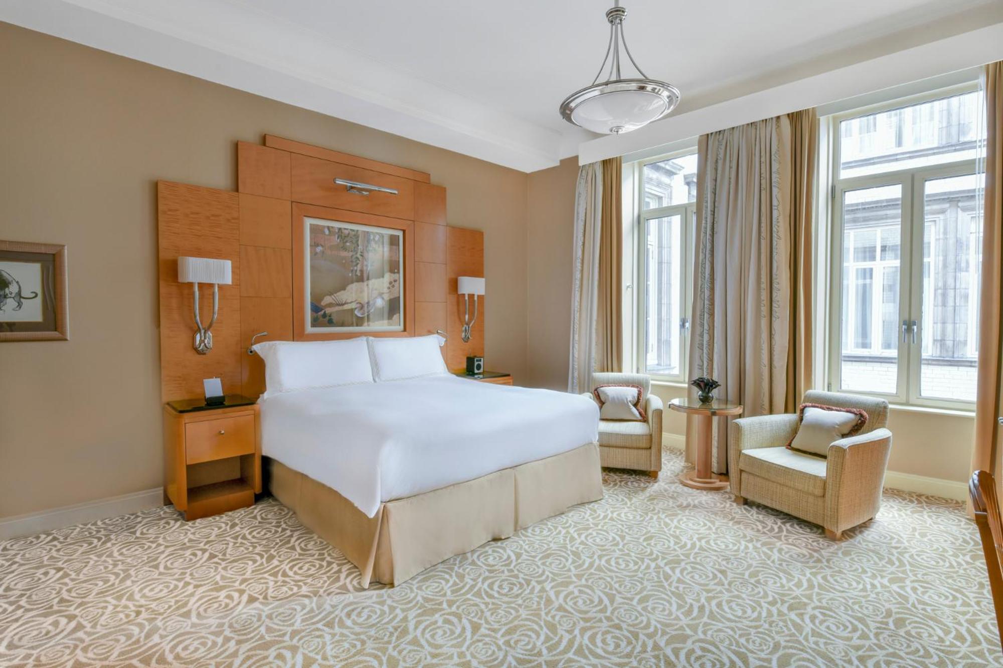 Luxury King Room