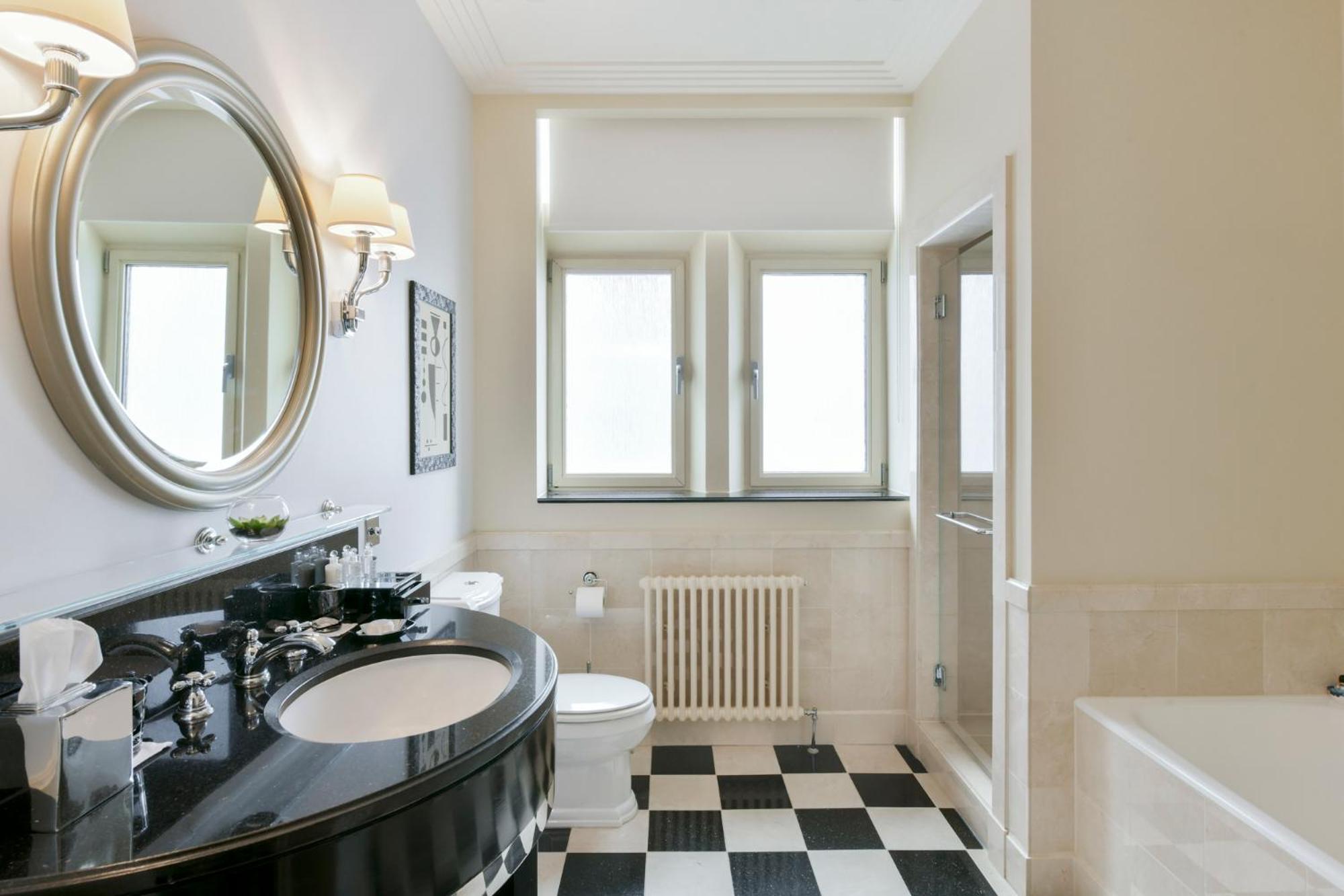 Luxury King Room