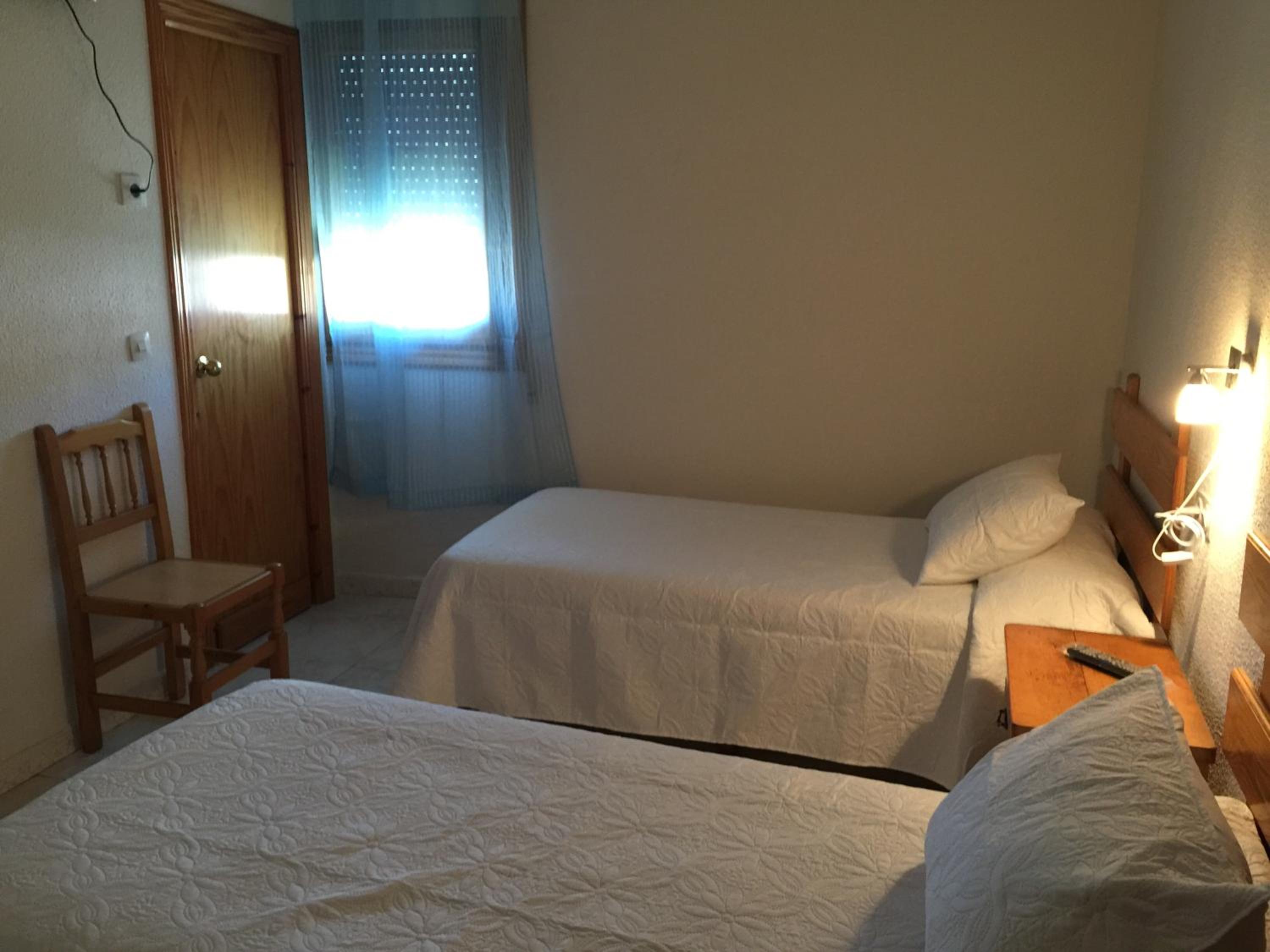 Double Room with Private Bathroom - Photo 1