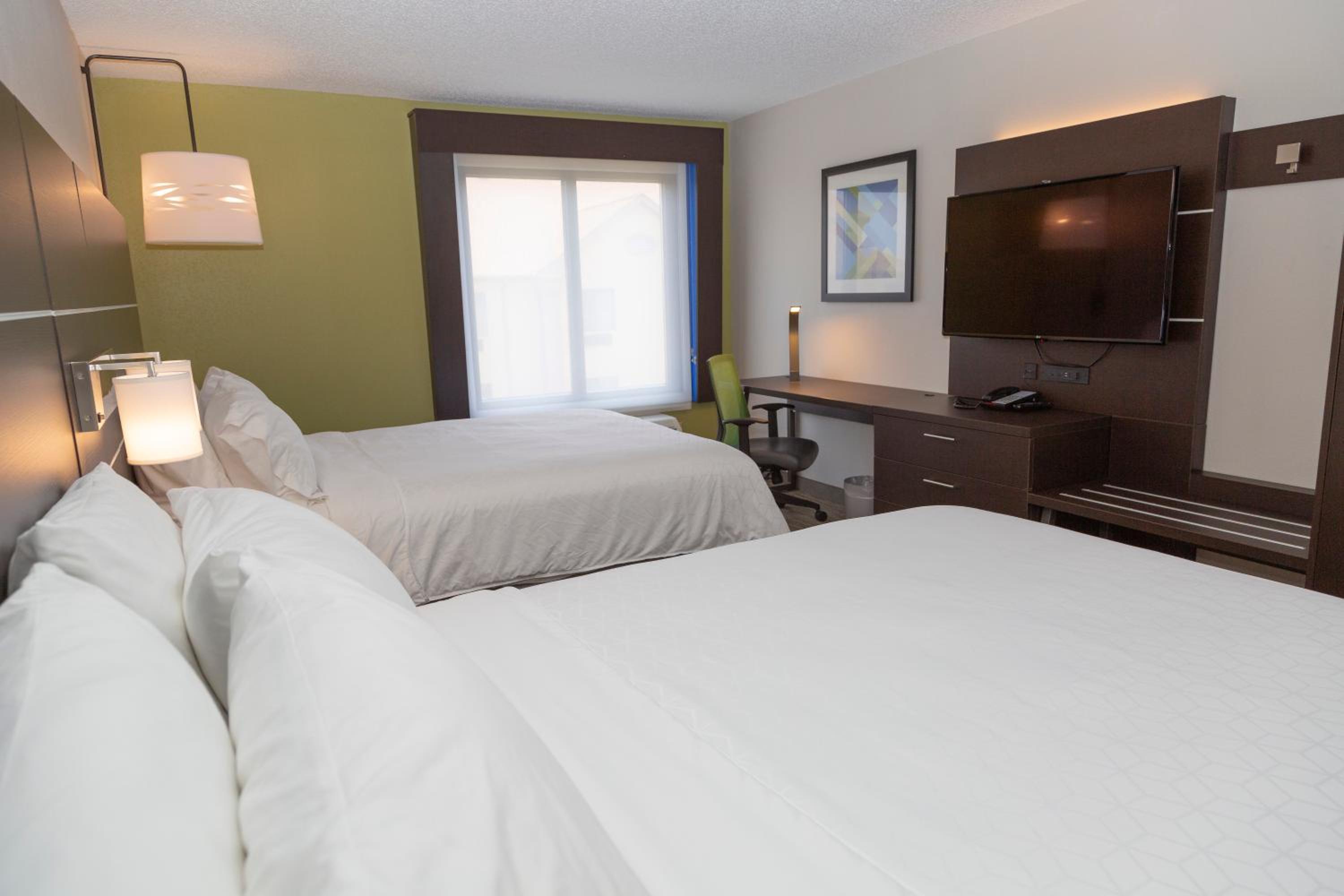 Standard Room with Two Queen Beds