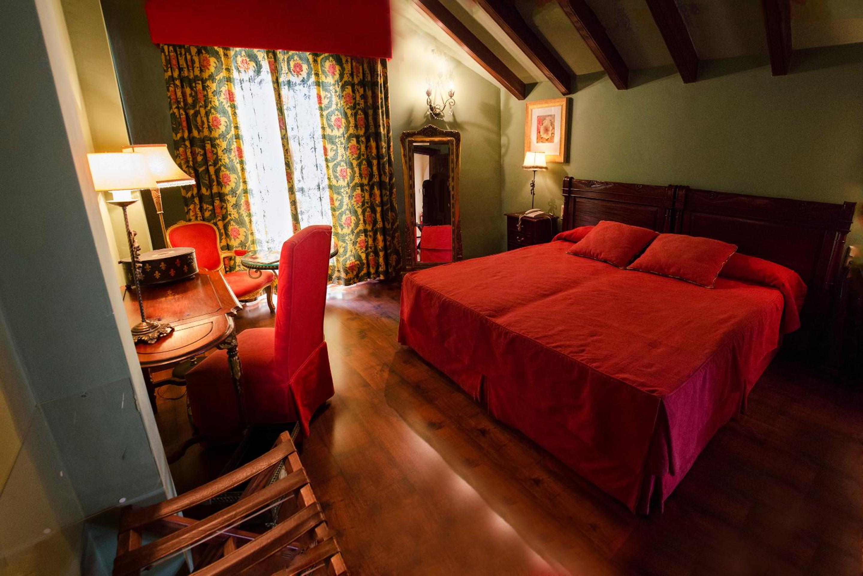 Double or Twin Room photo 3