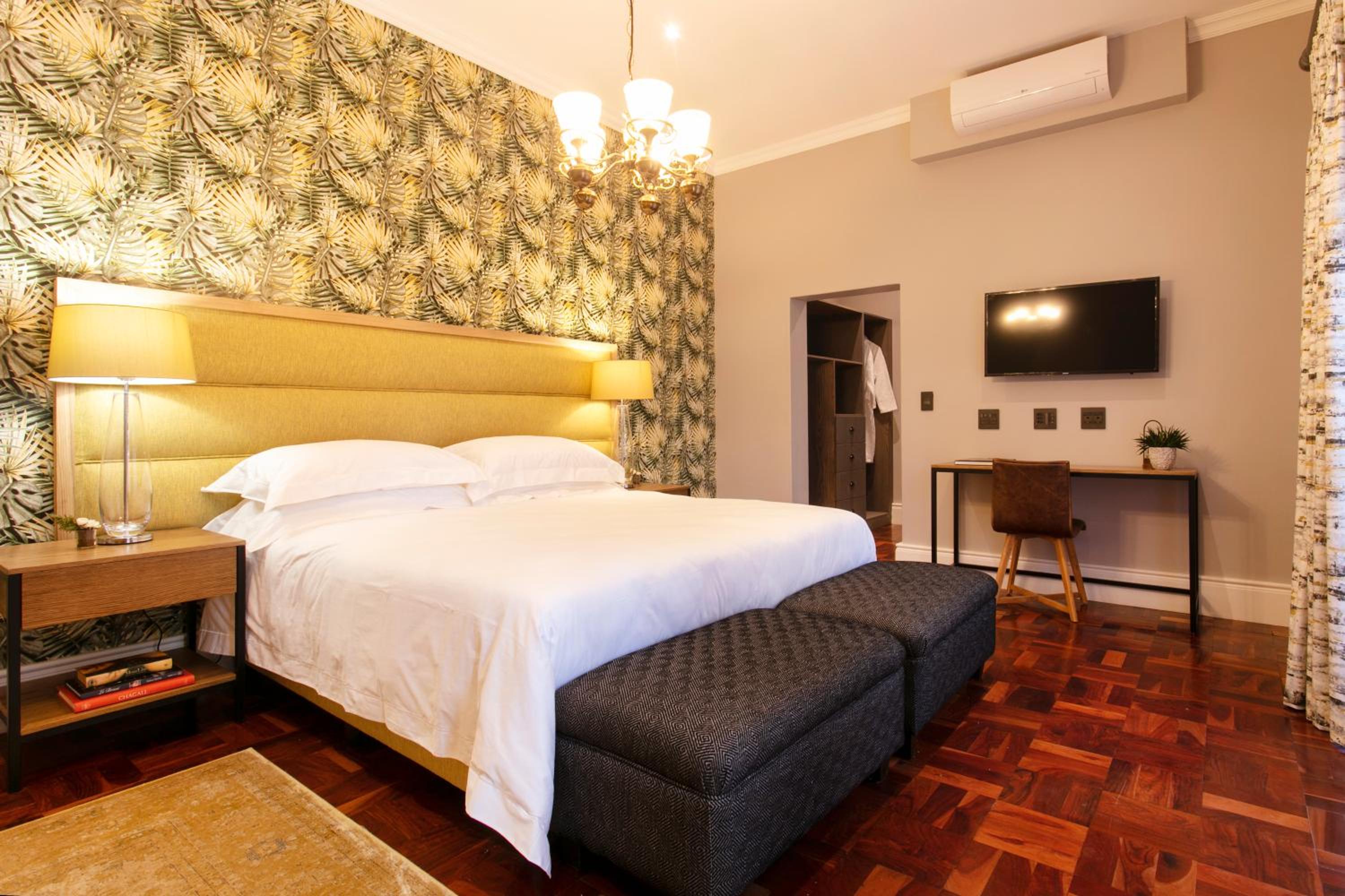 Luxury Double Room - Photo 13