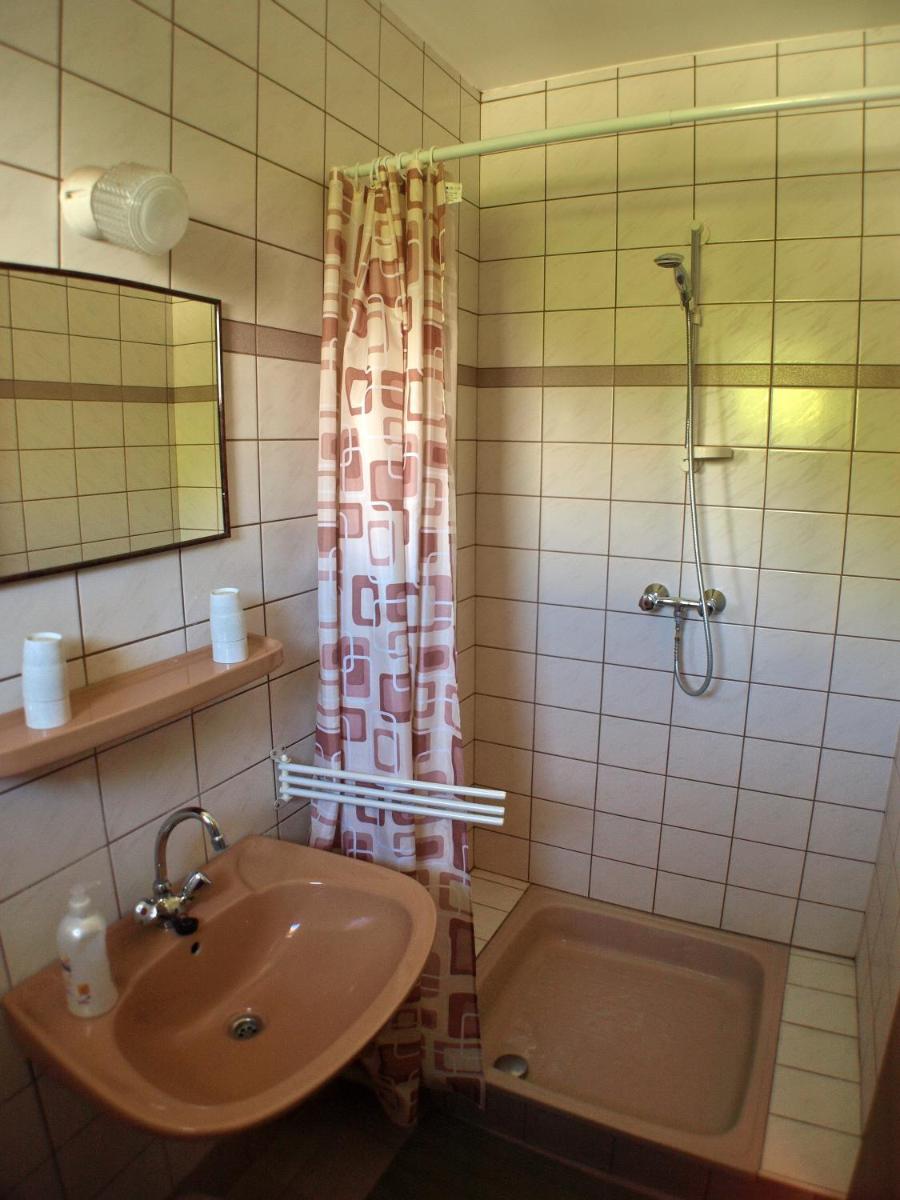 Double or Twin Room - Photo 2