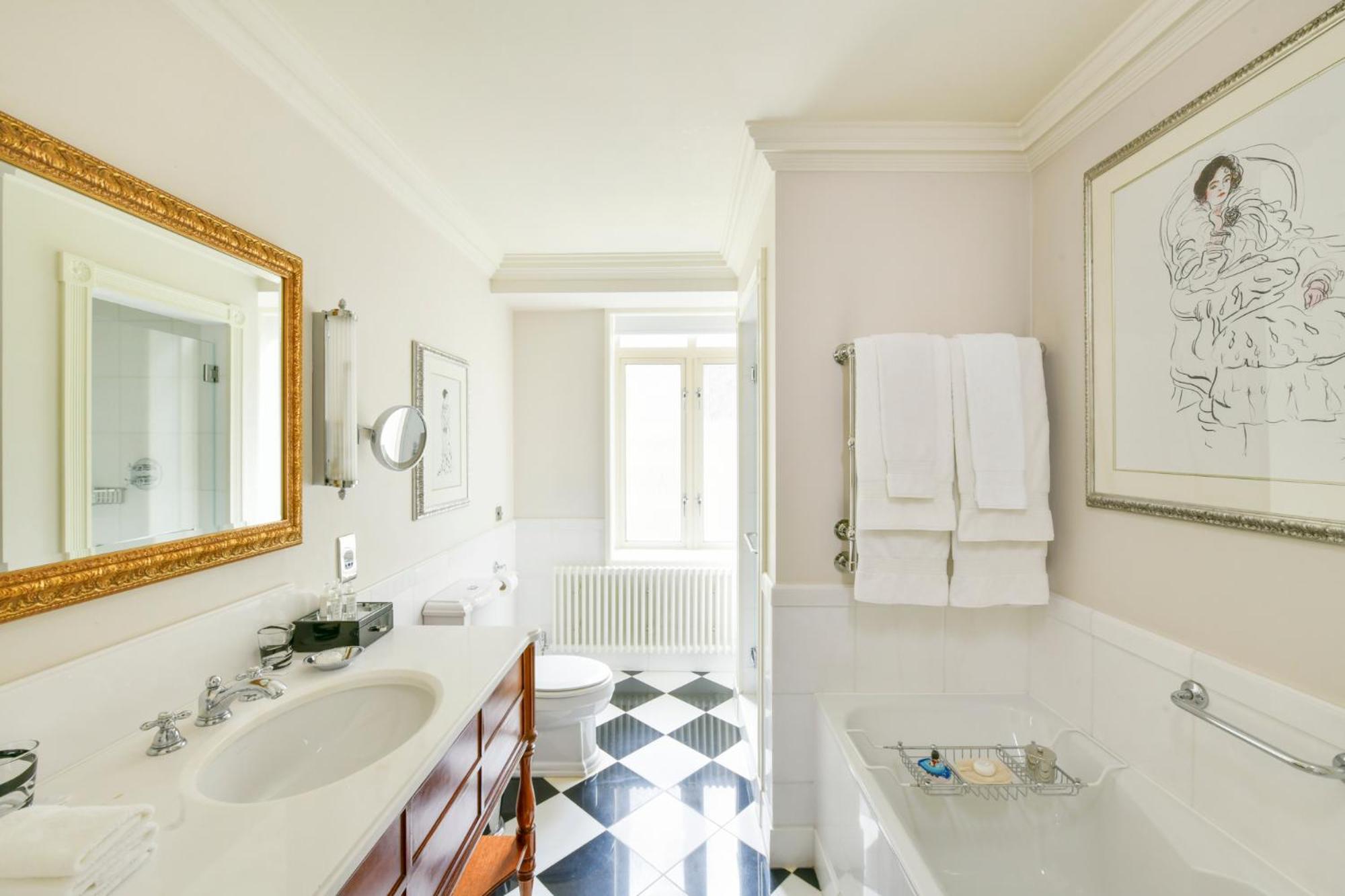One-Bedroom Suite