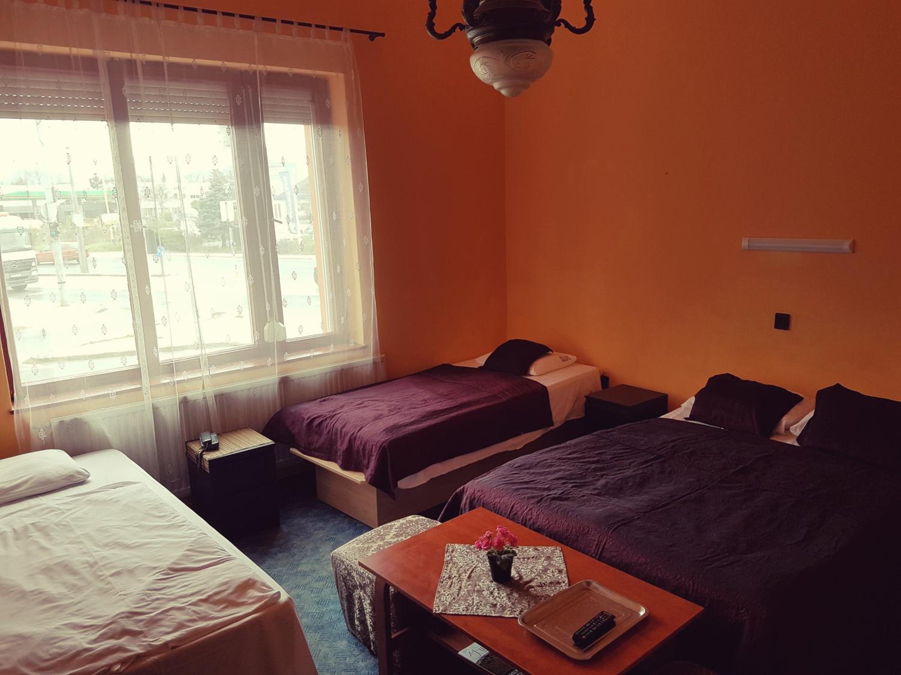 Quadruple Room - Photo 2