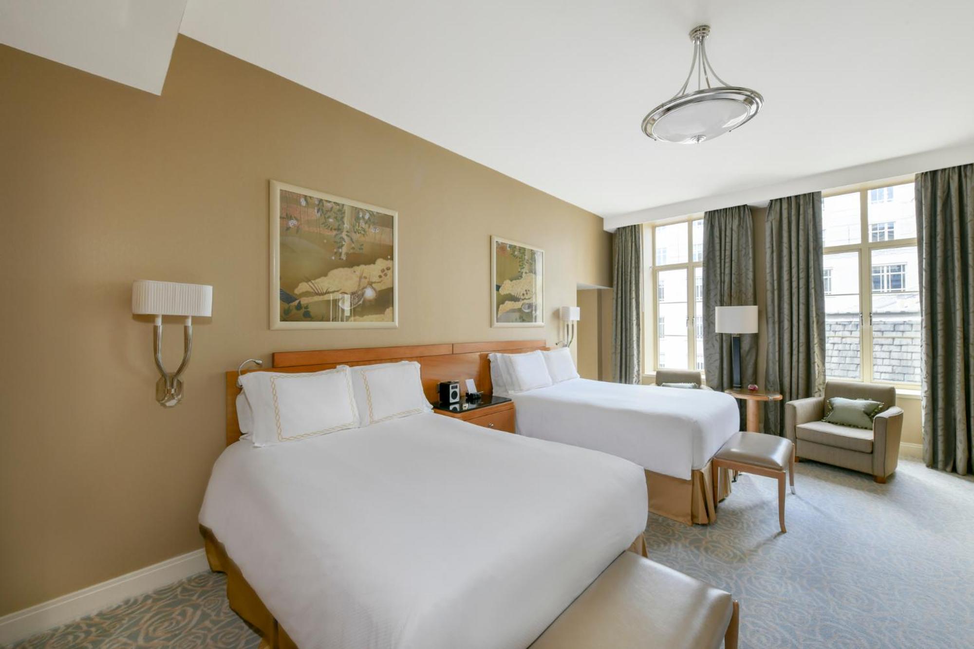 Luxury Double Room with Two Double Beds thumbnail 5
