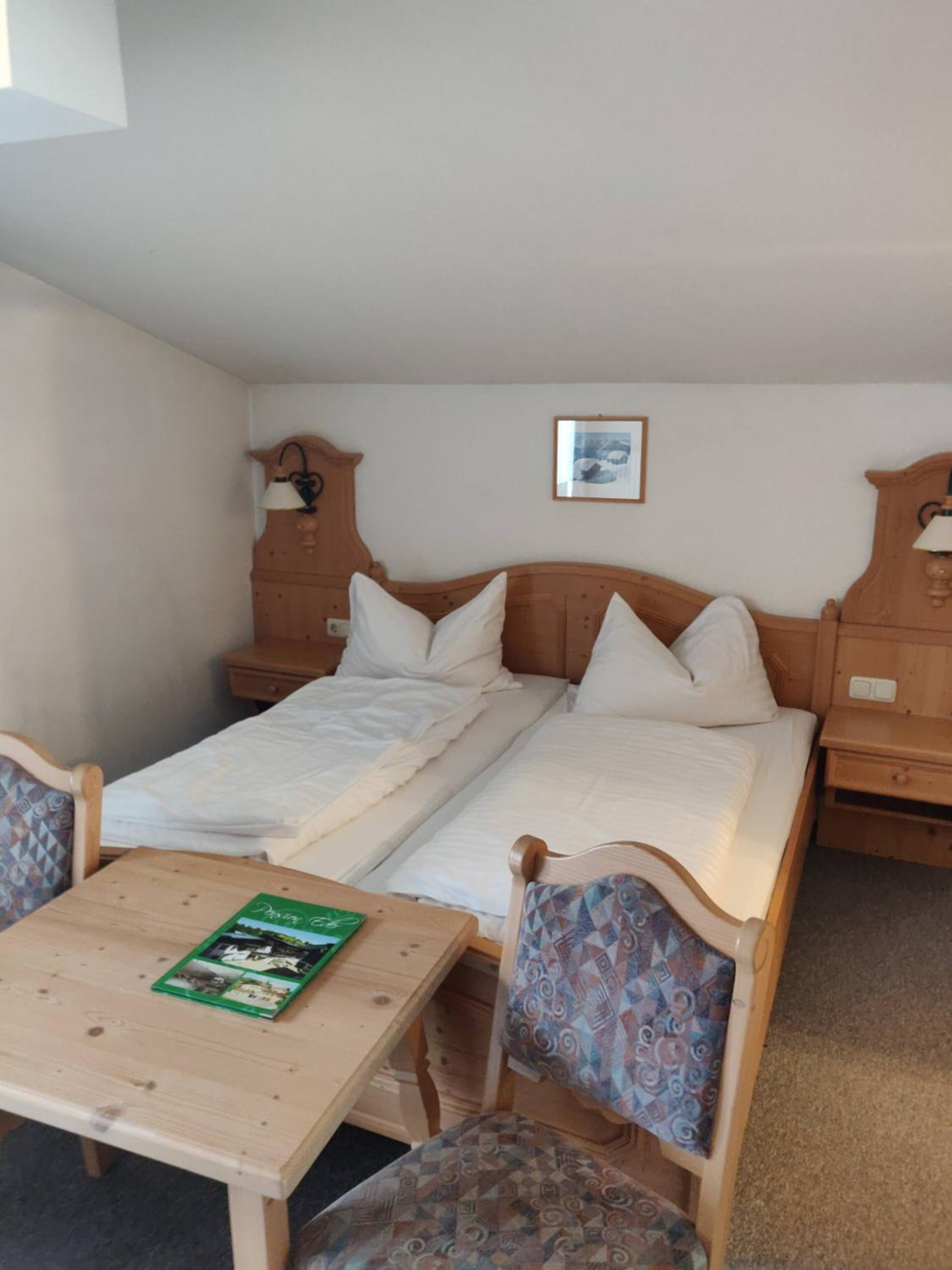Double Room with Balcony - Photo 3