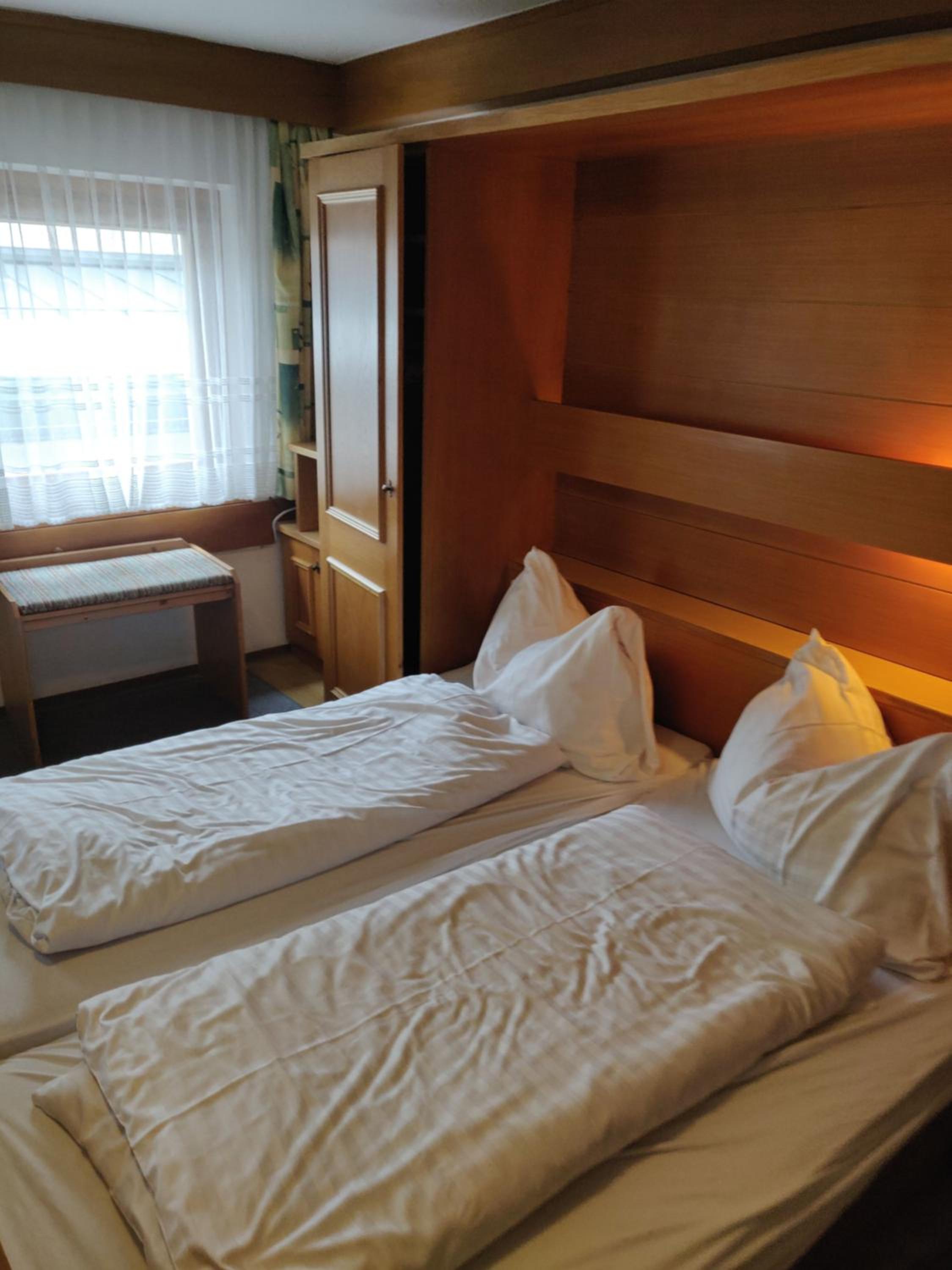 Double or Twin Room - Photo 1