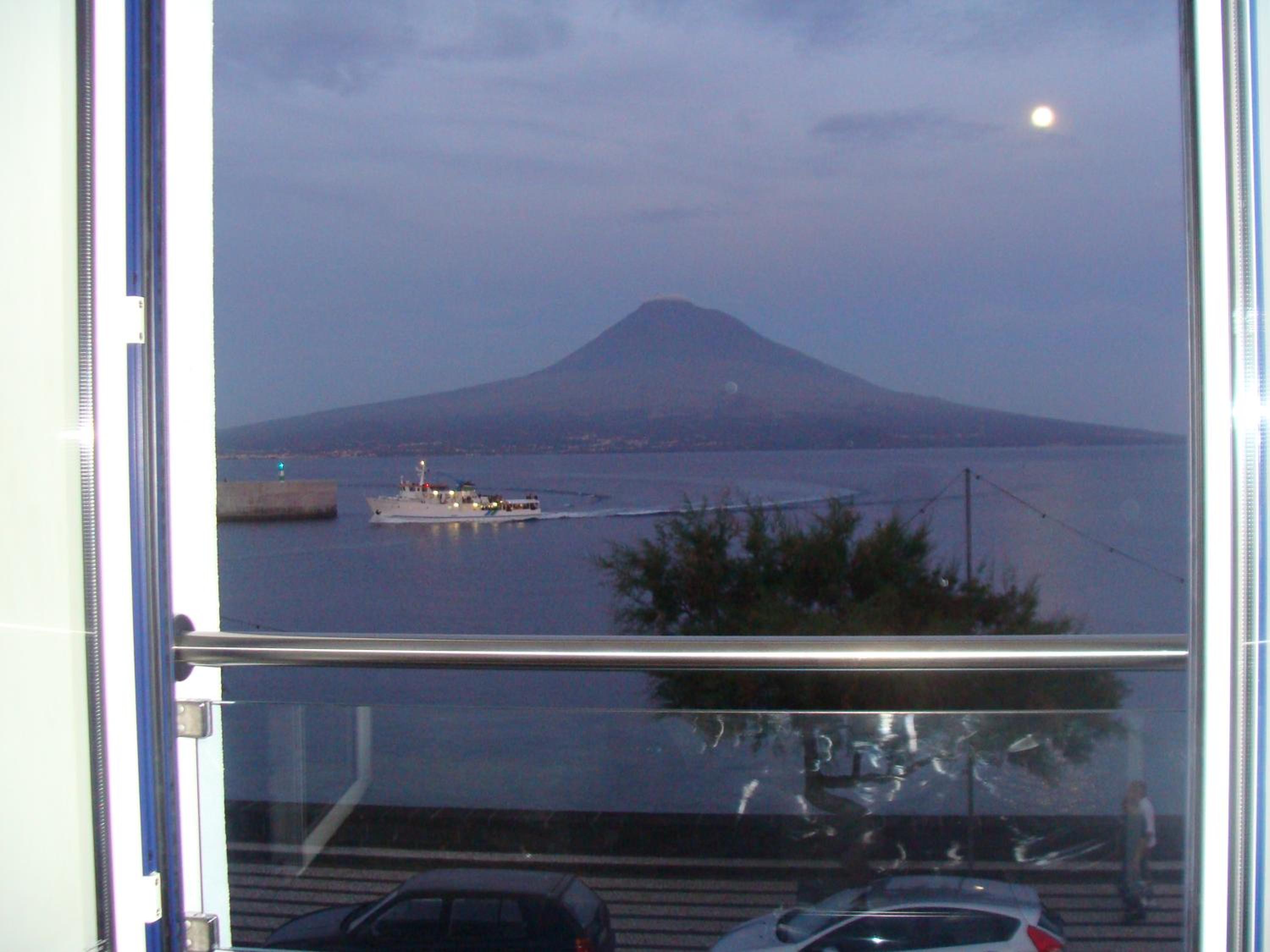 Apartment with Sea View - Photo 32