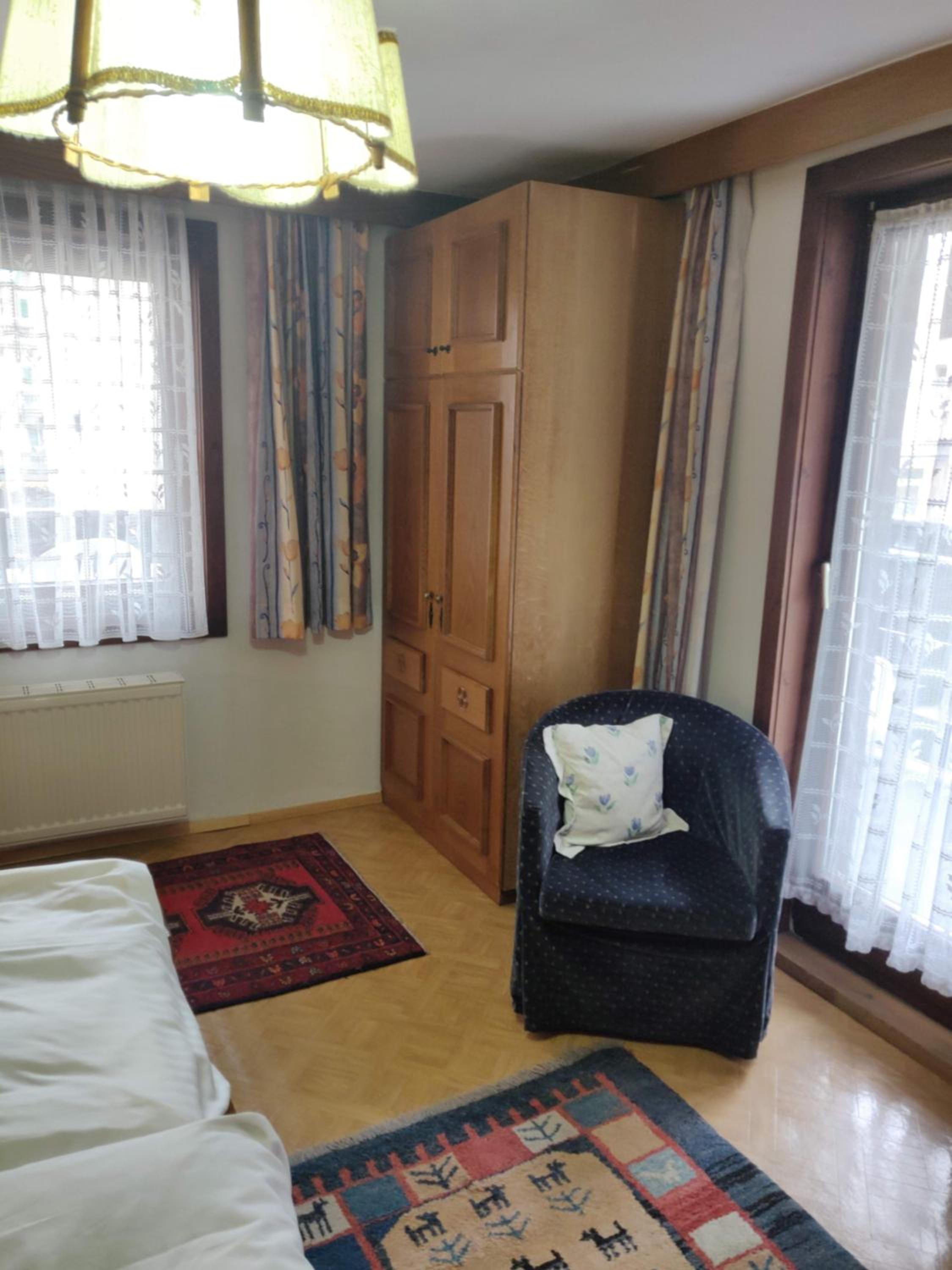 Family Room - Photo 2