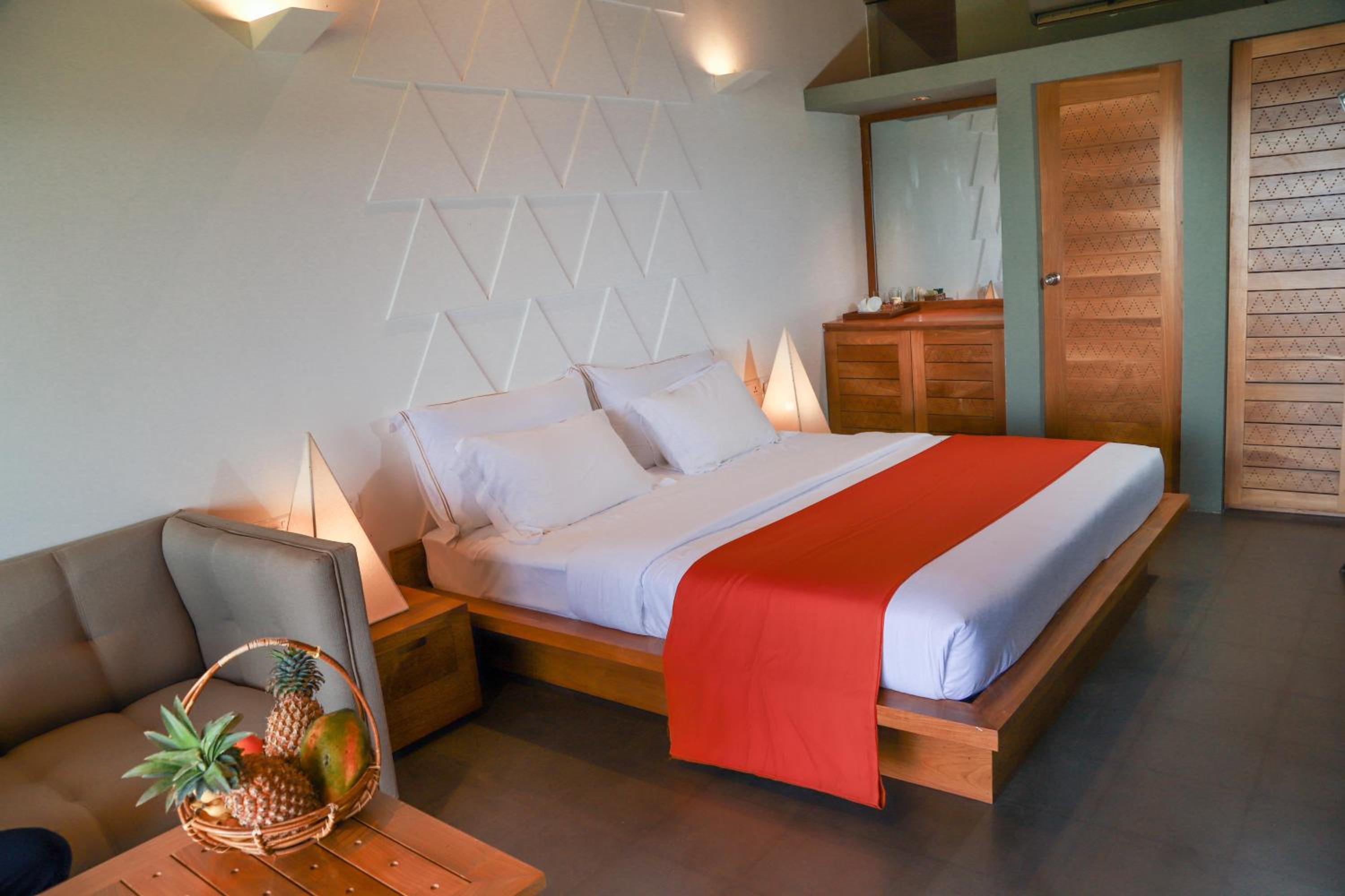 Deluxe Double or Twin Room with Lake View