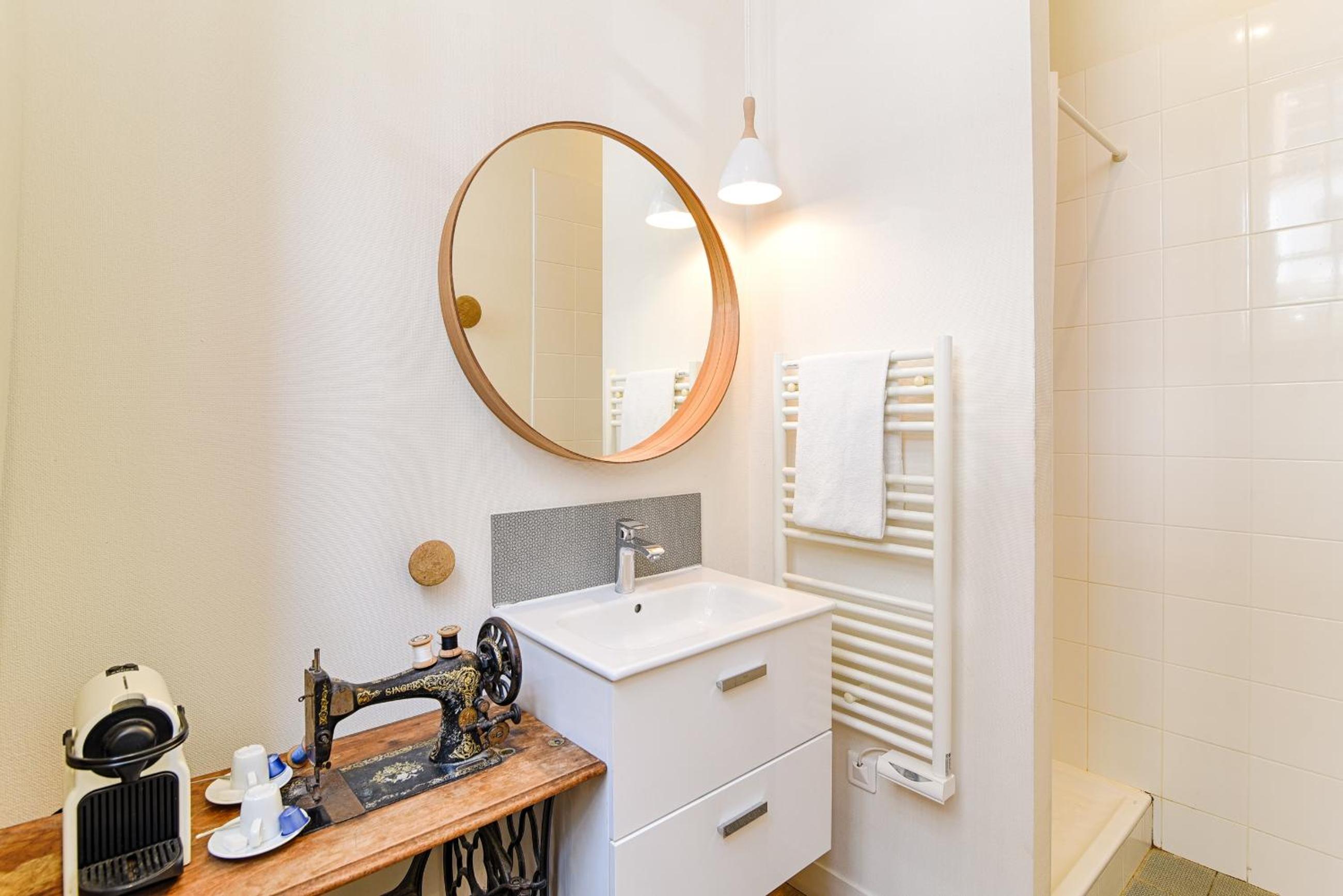 Double Room with Shared Toilet photo 2