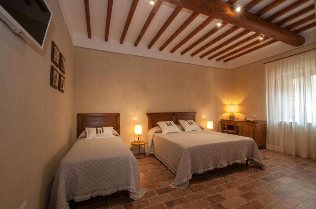 Classic Triple Room - Photo 1
