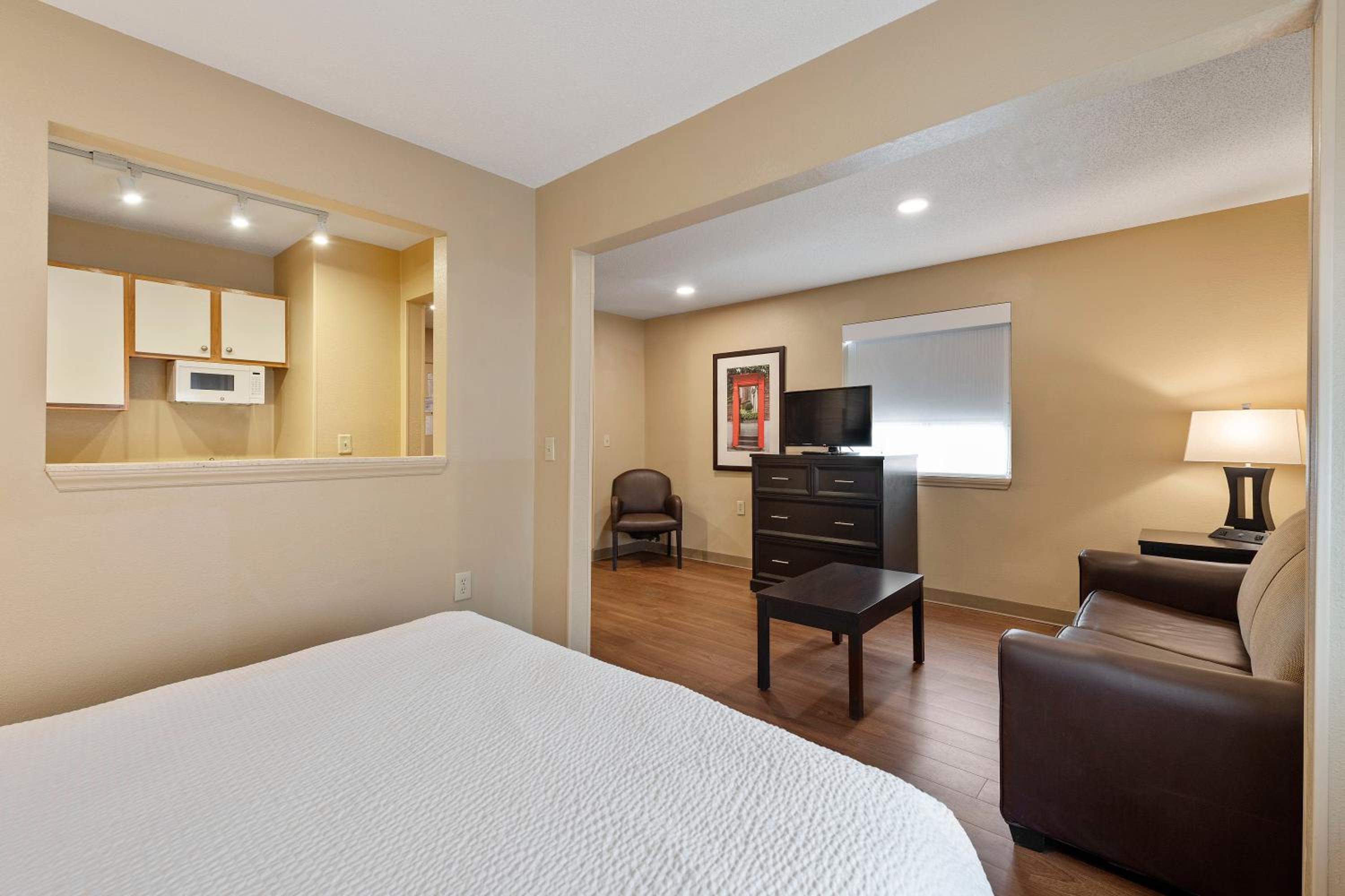 Studio, 1 Queen Bed, Non Smoking