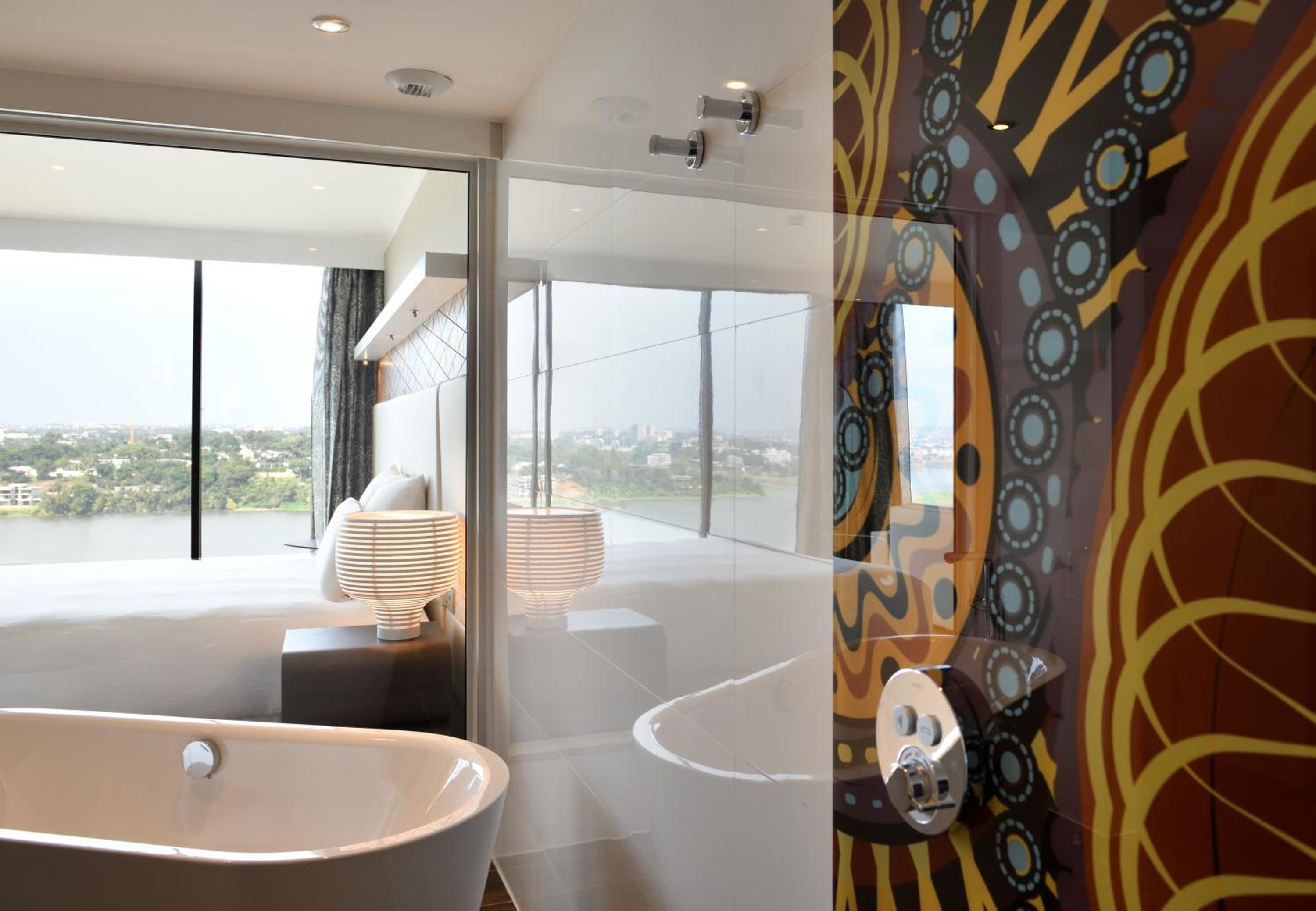 Premium Junior King Suite with Lagoon View - Photo 6