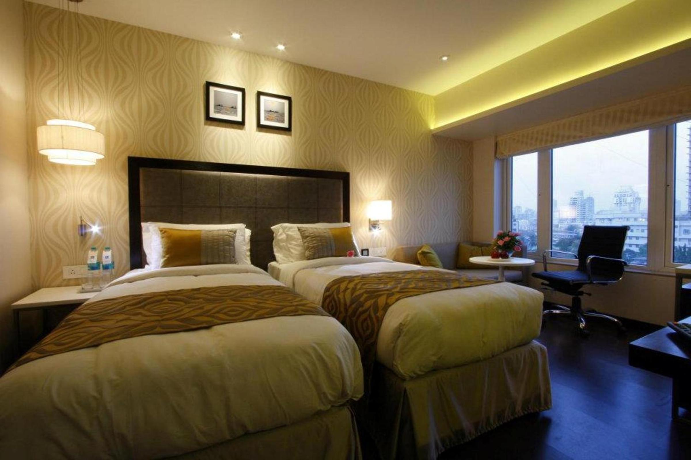 Deluxe Room Twin Bed photo 3