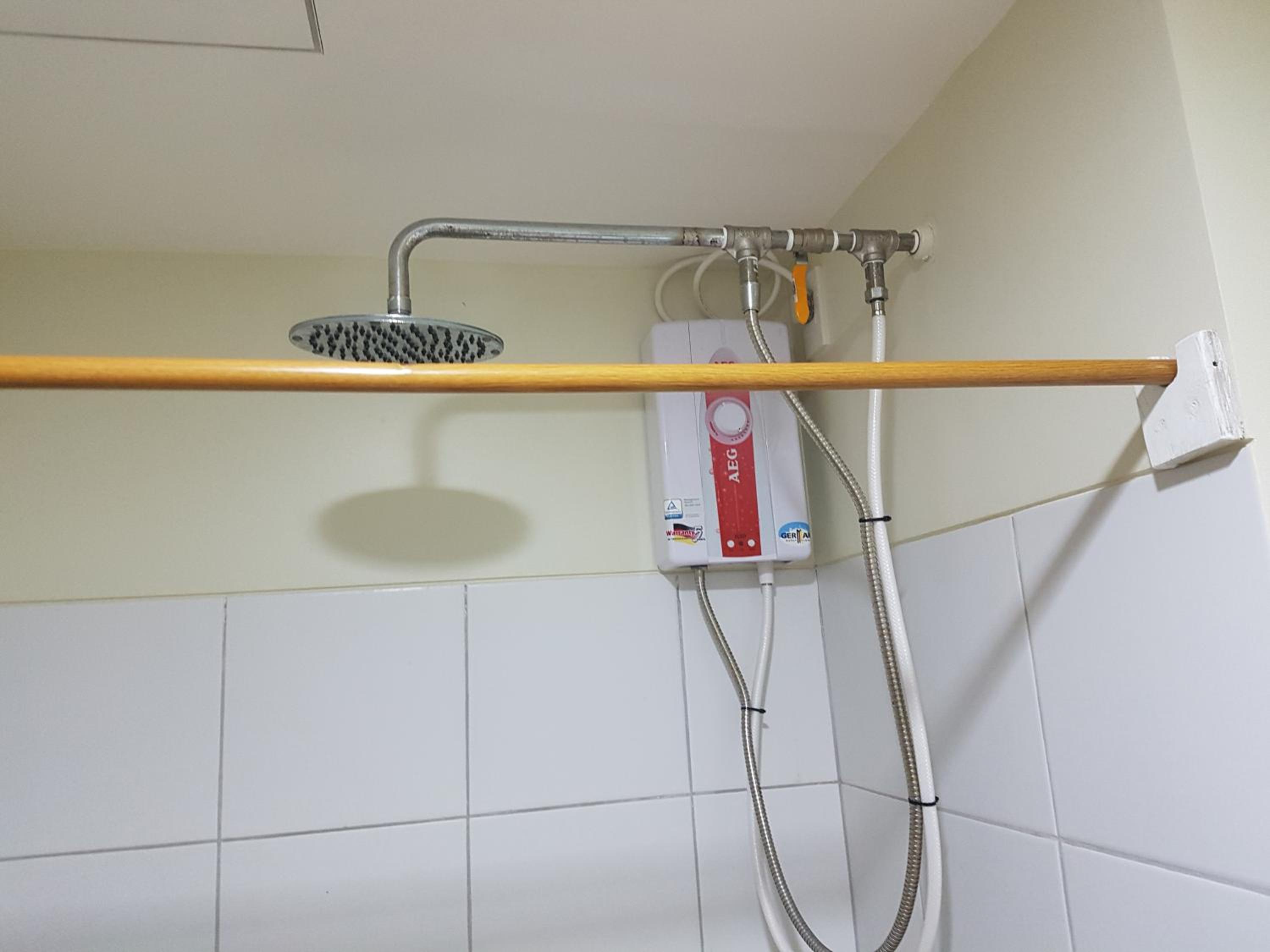 Studio Apartment - Photo 14