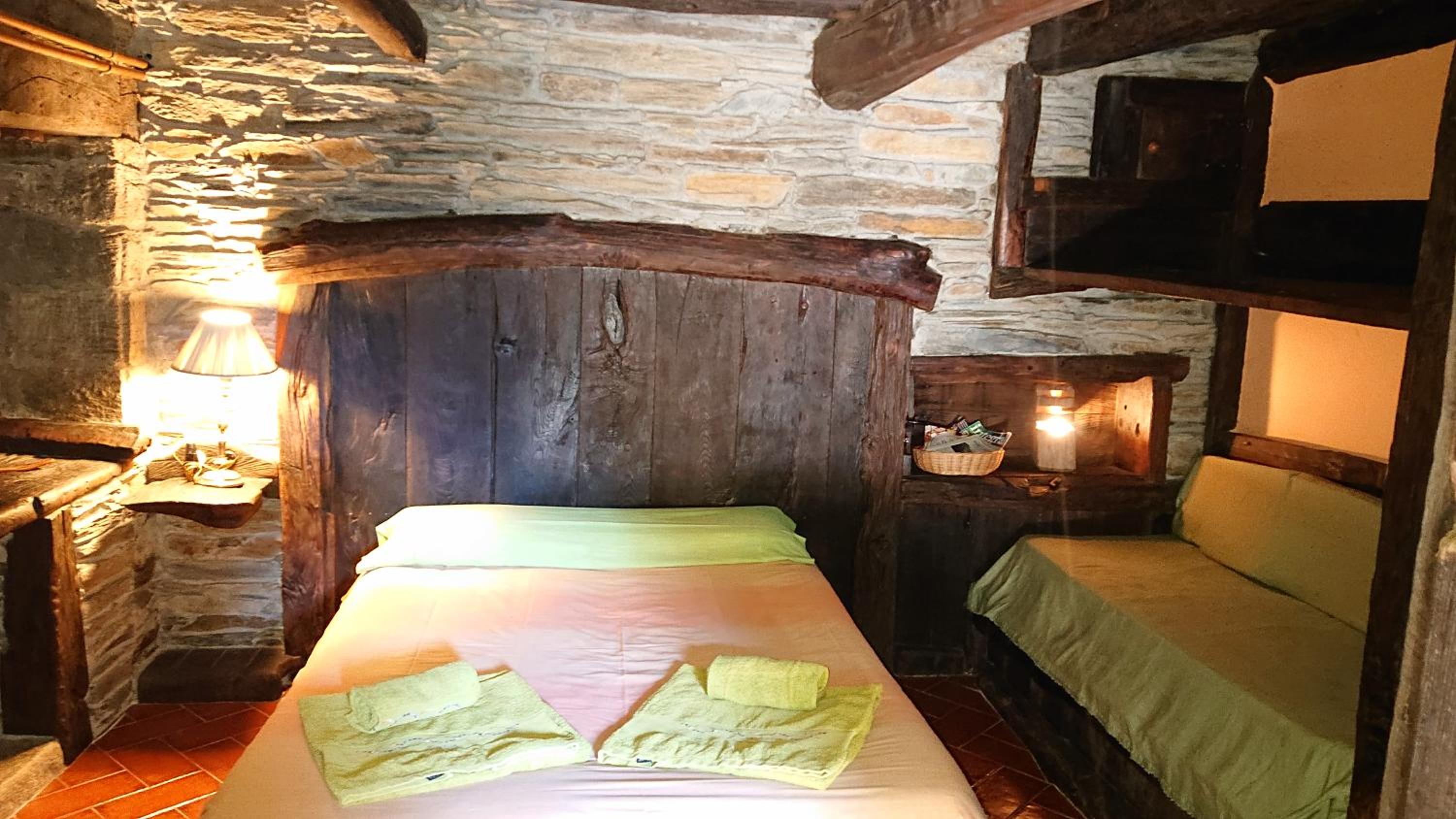 Double Room with Extra Bed photo 2