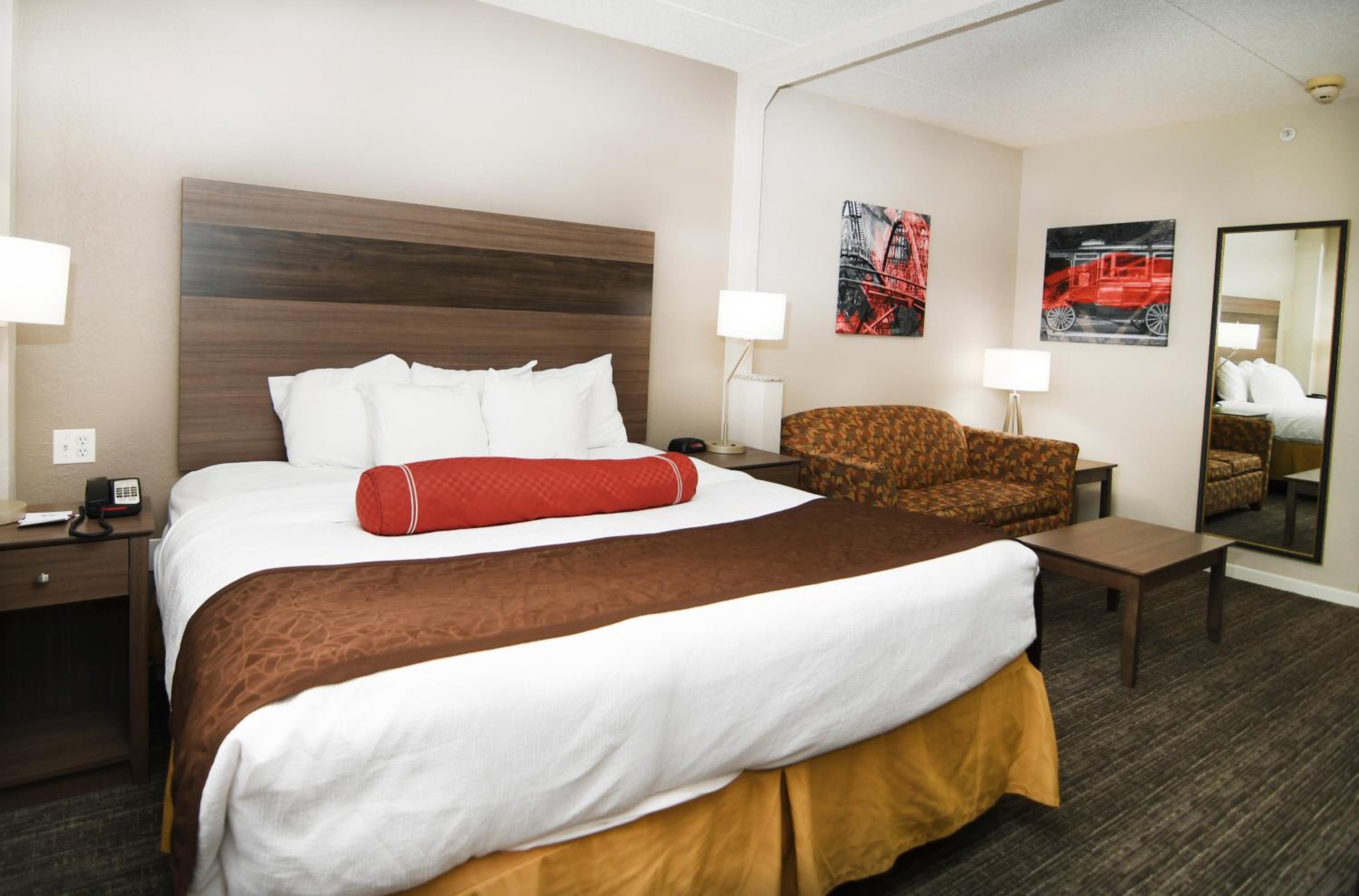 Double Suite with Two Double Beds - Non-Smoking - Photo 4