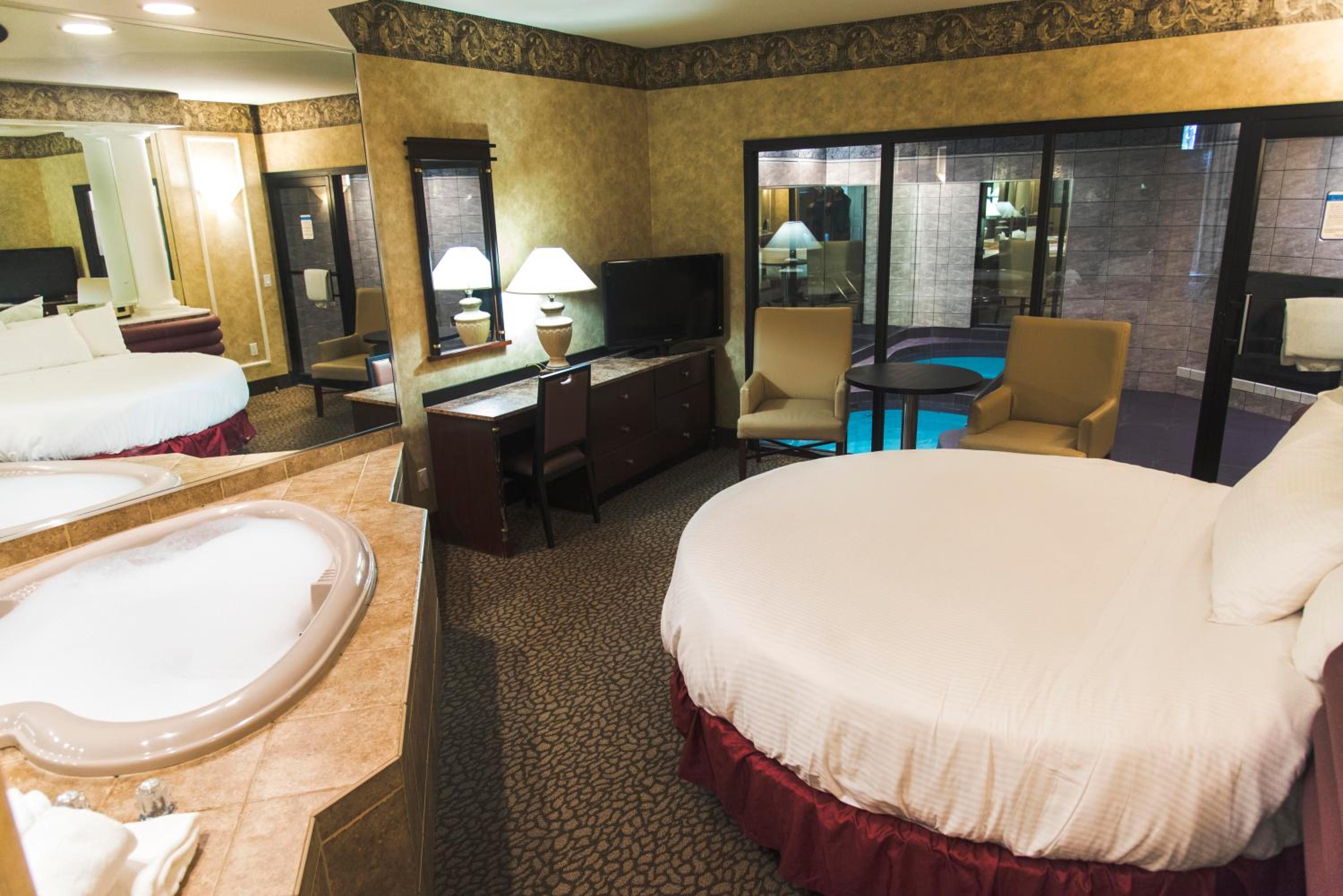 Diana's Oasis Suite - Photo 8