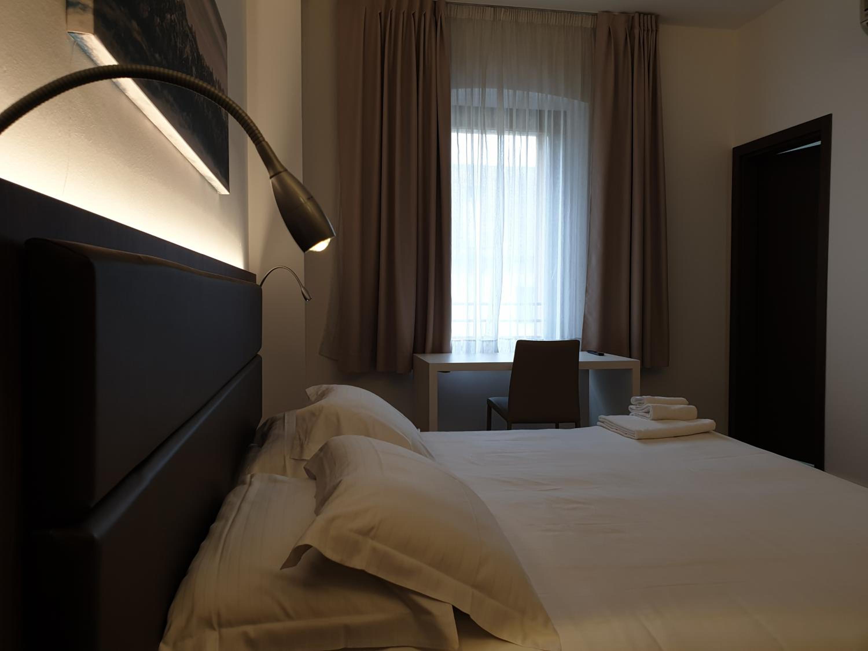 Business Double Room photo 2