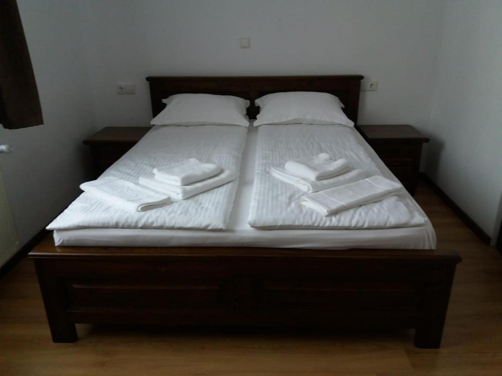 Economy Double Room photo 1