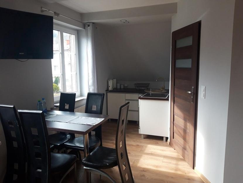 Apartment - Split Level - Photo 20