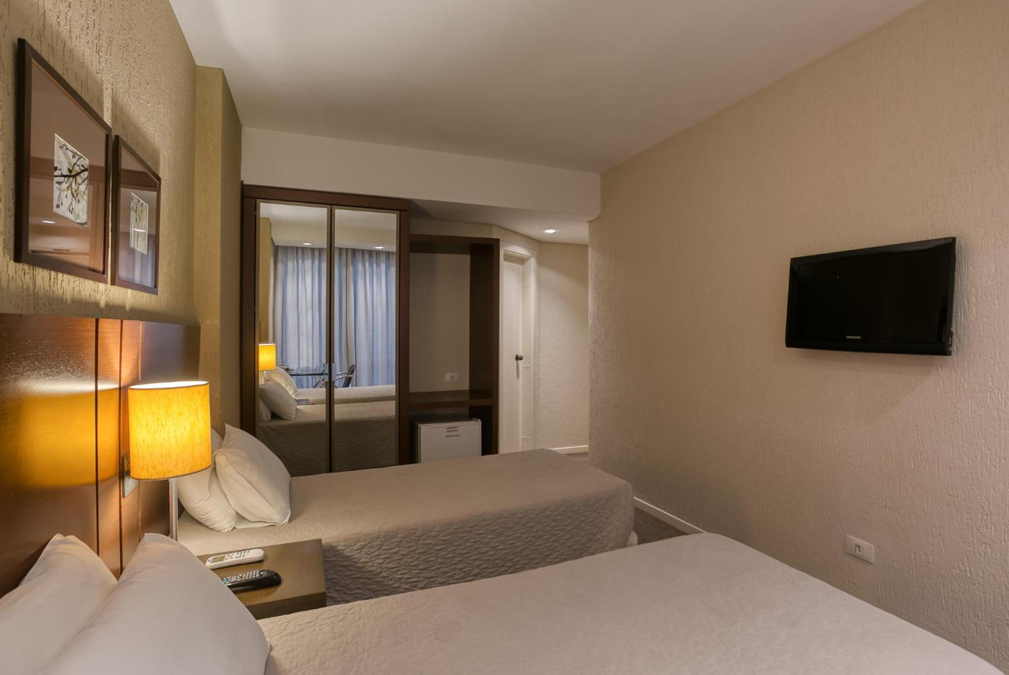 Superior Twin Room - Photo 1