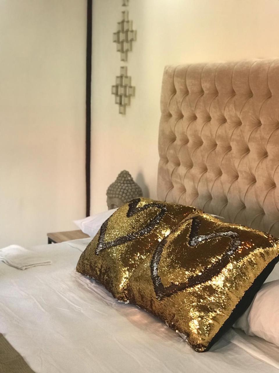 Deluxe Queen Suite - Photo 1