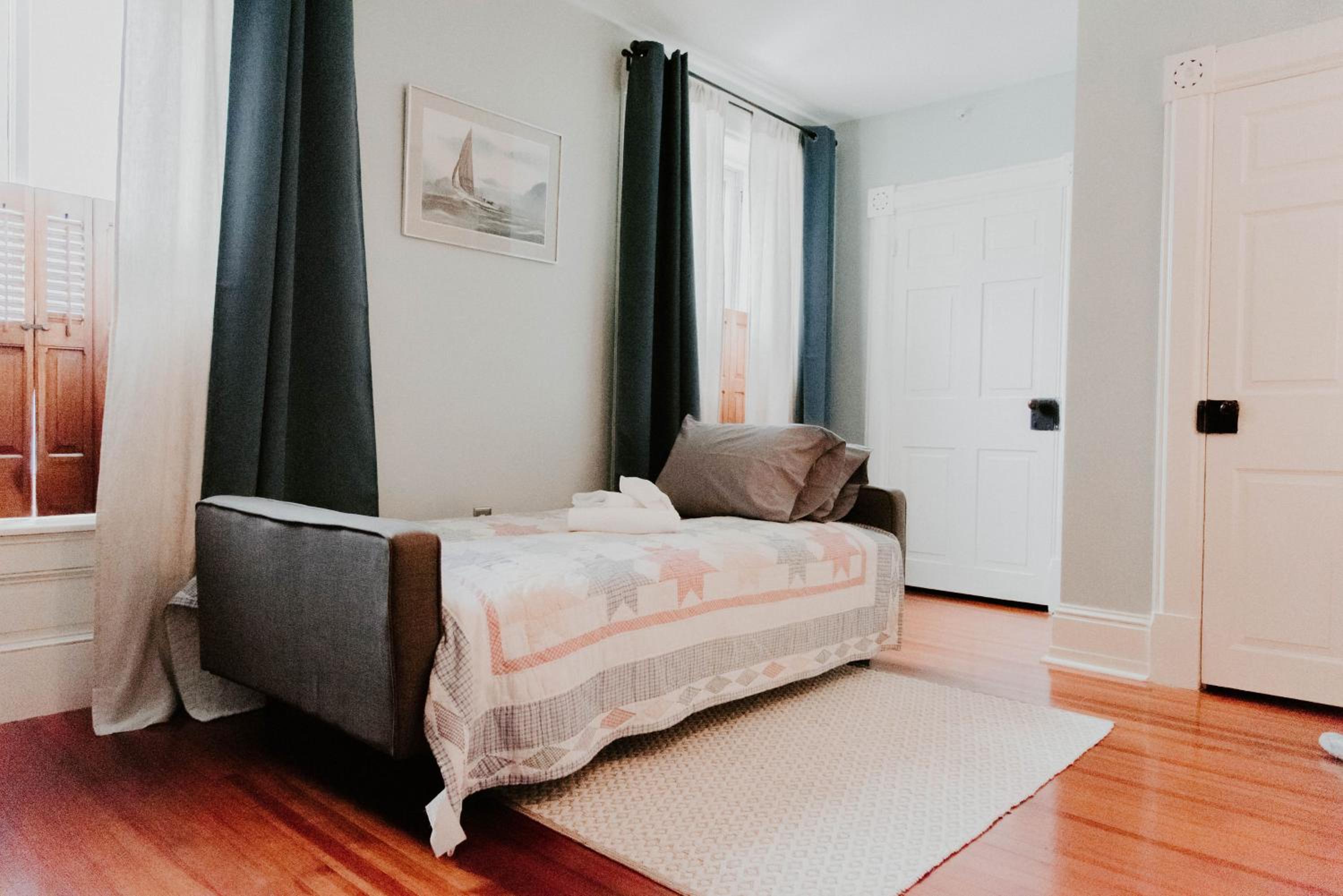 Deluxe King Room photo 3