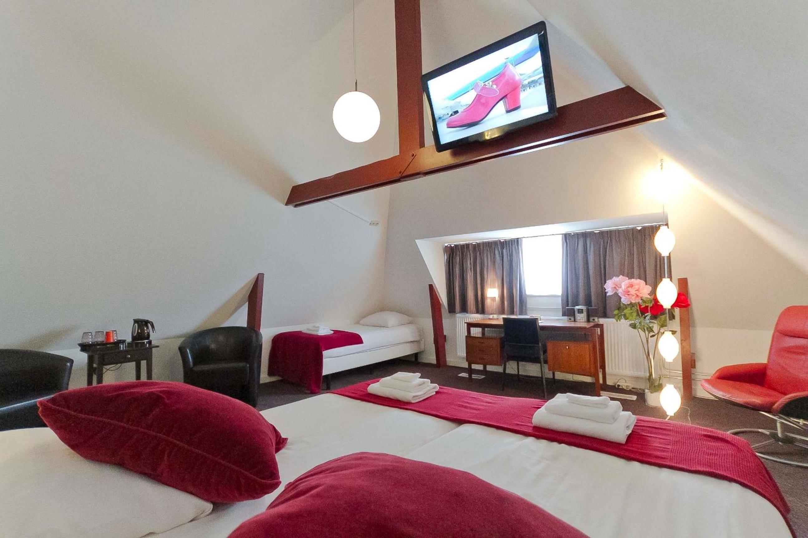 Deluxe Triple Room photo 2