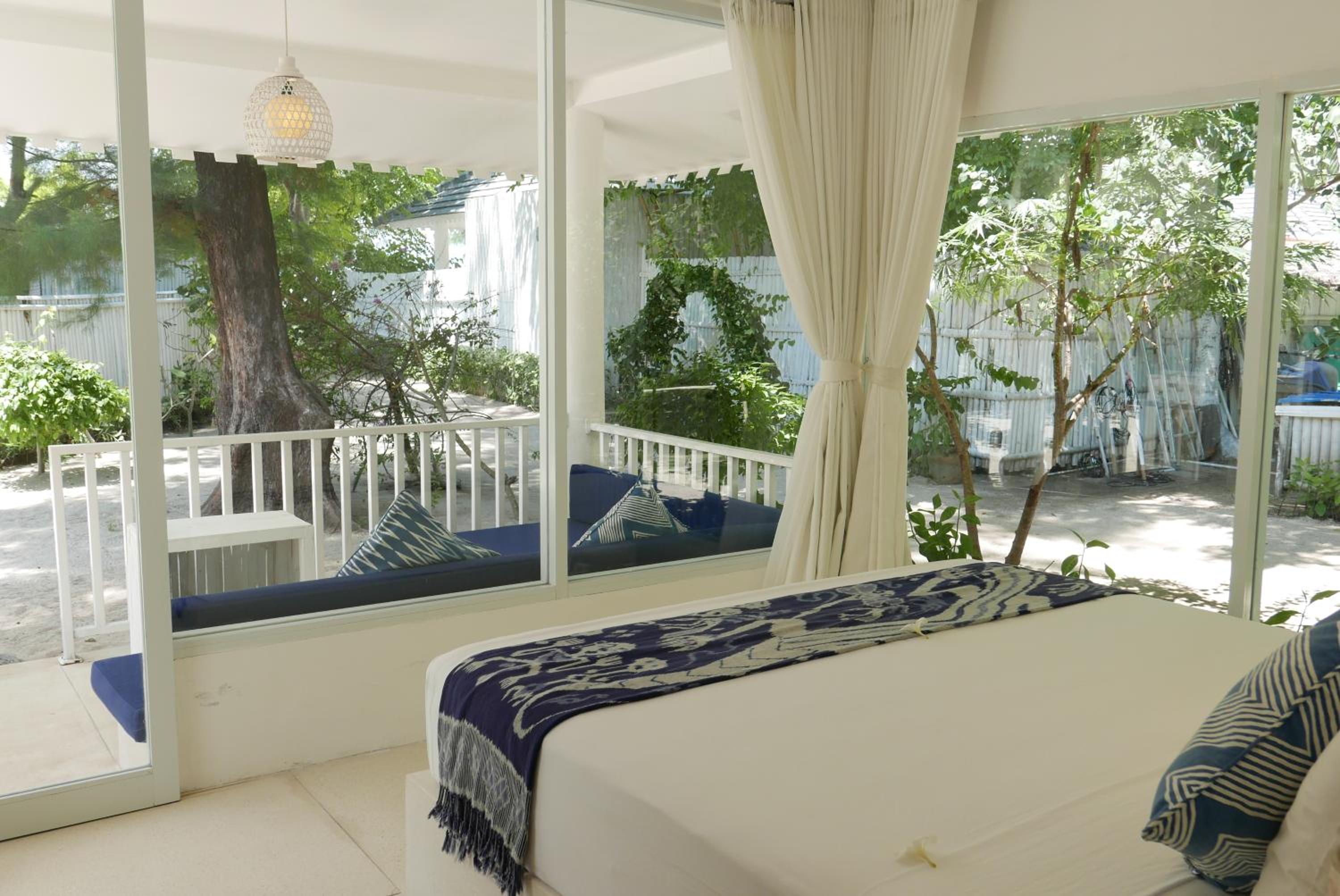 Beach Bungalow with Nature View - Photo 19