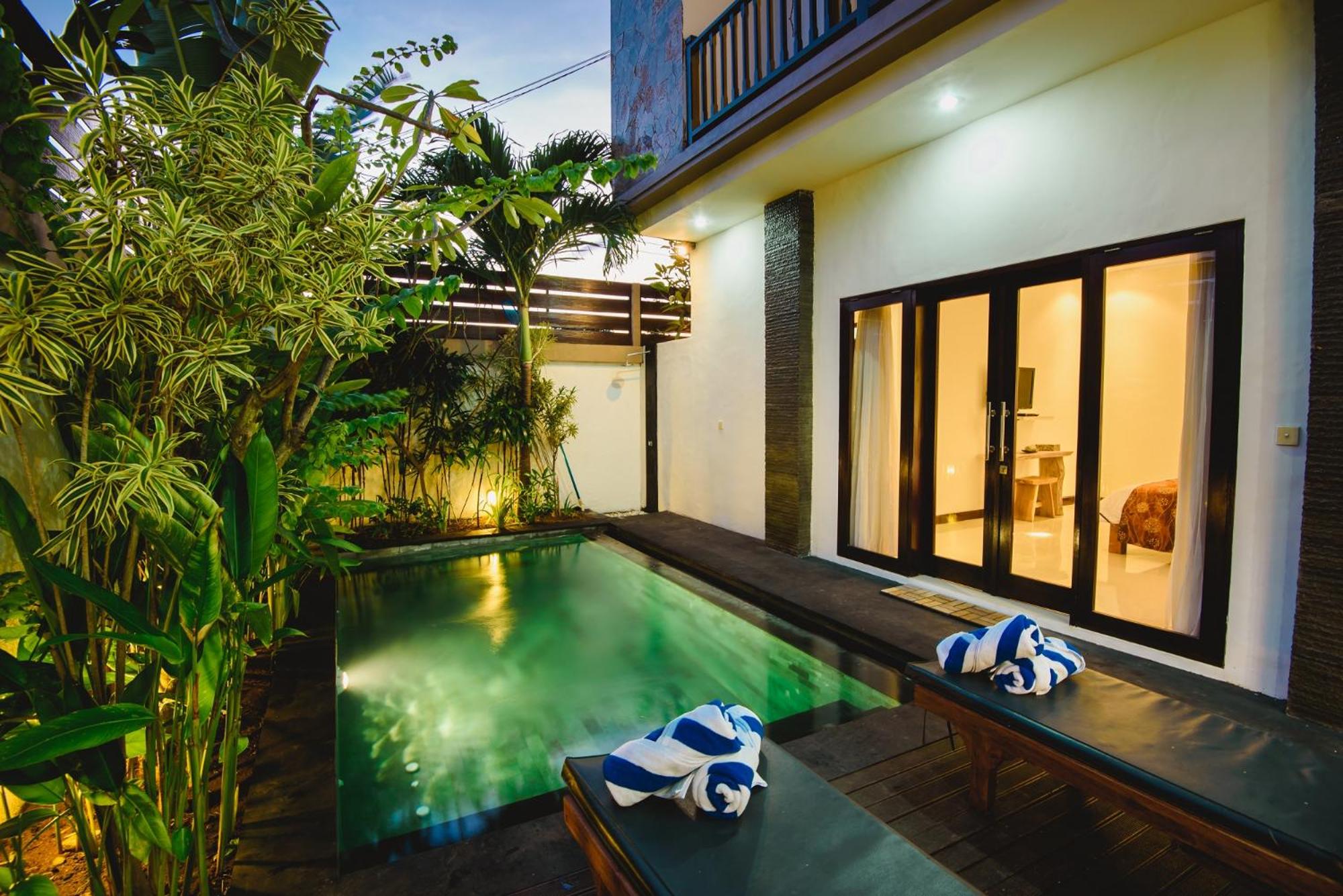  Three Bedroom Villa with Private Pool photo 2