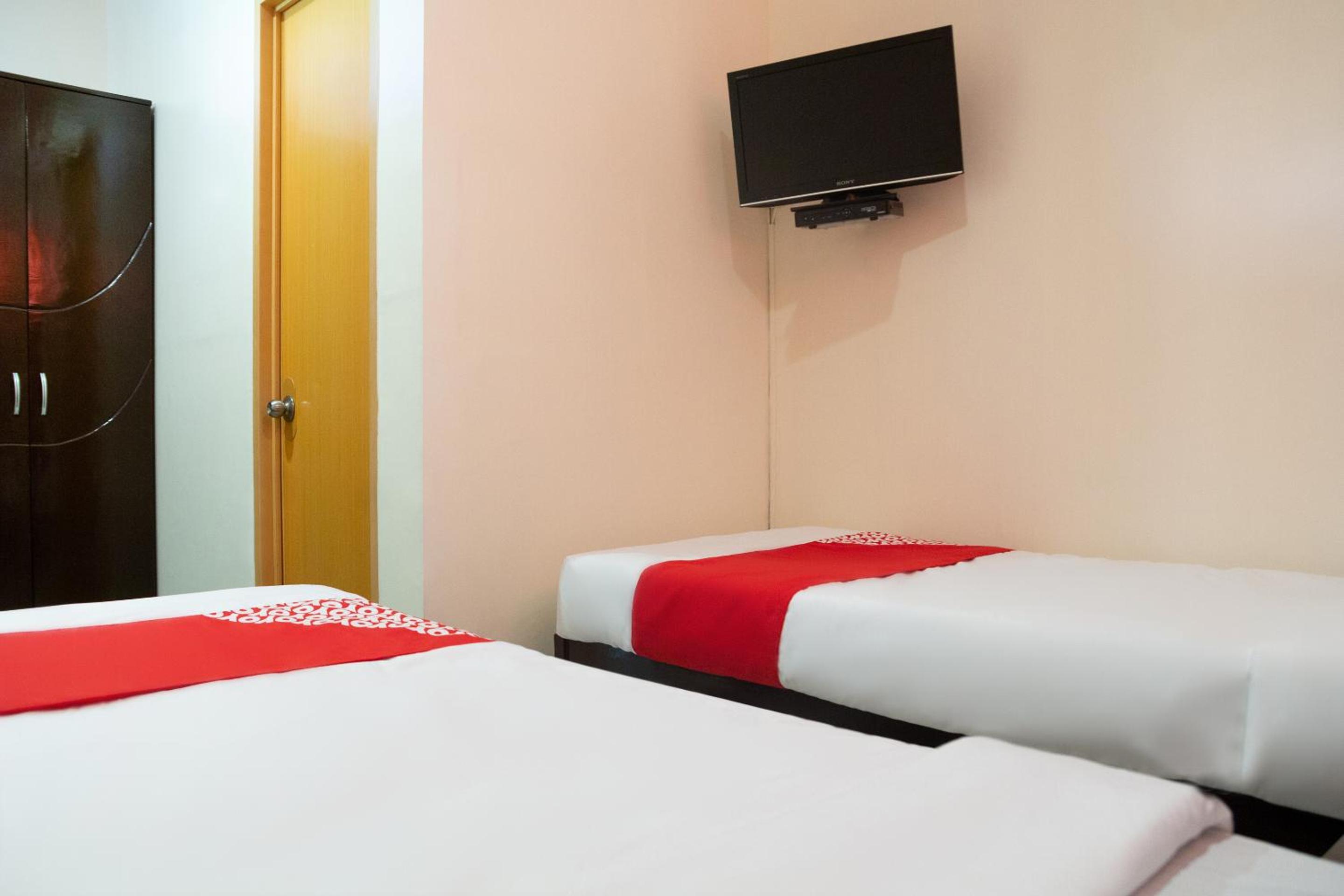 Standard Twin Room photo 3
