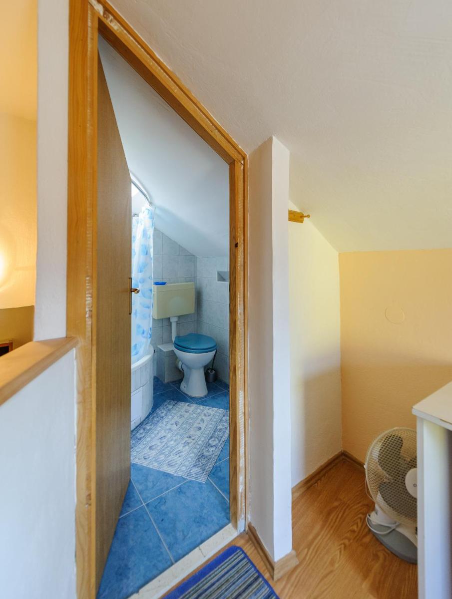 Duplex Two-Bedroom Apartment (5 Adults) - Photo 38