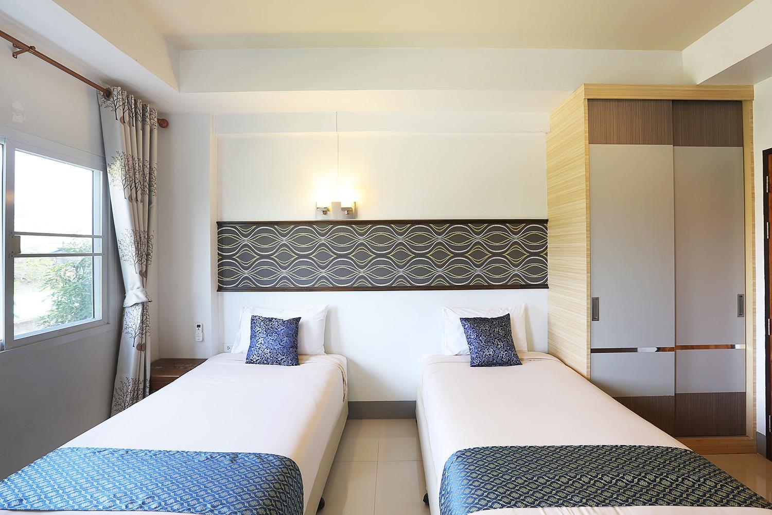 Standard Twin Room photo 3