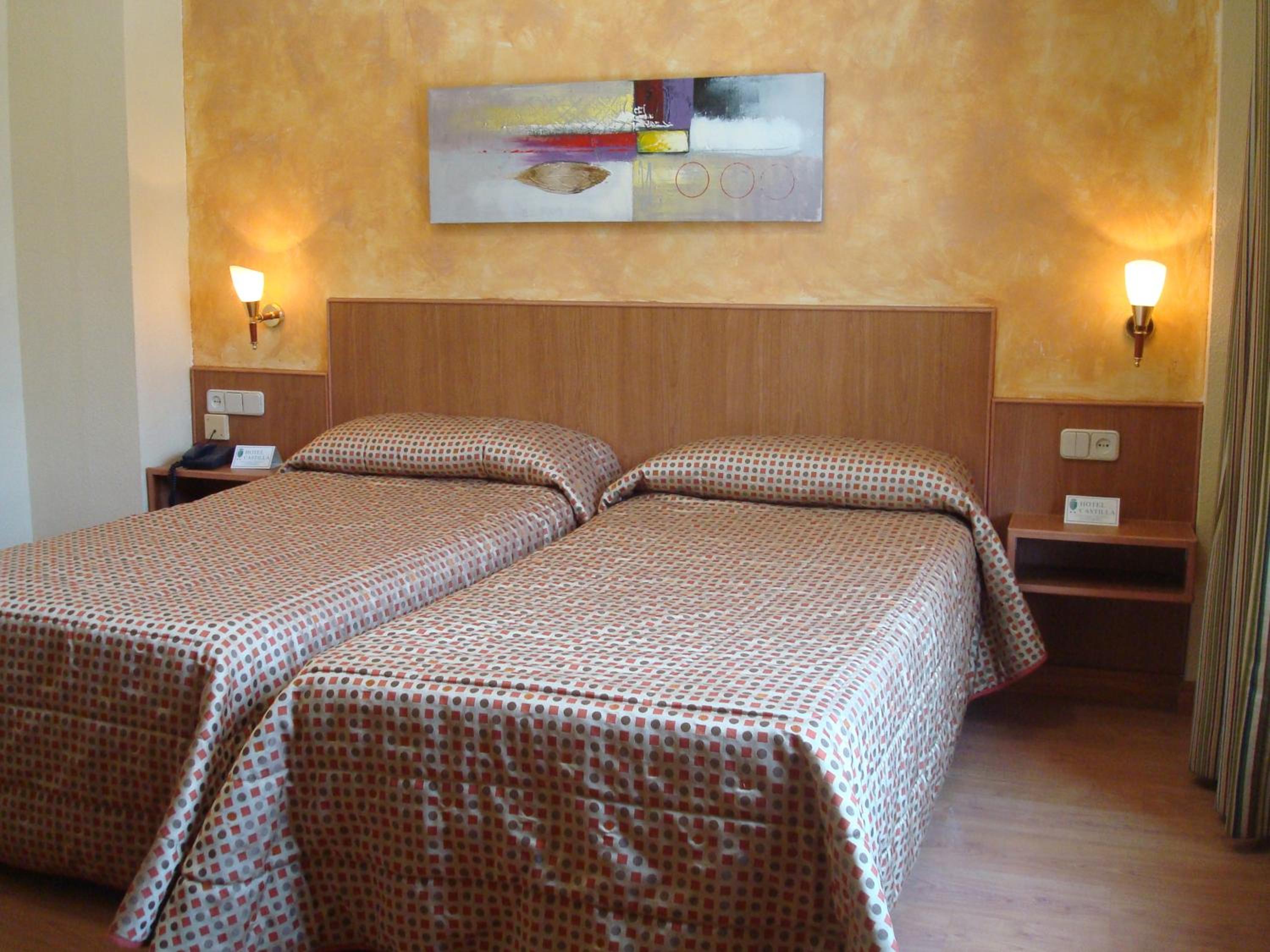 Double or Twin Room photo 3