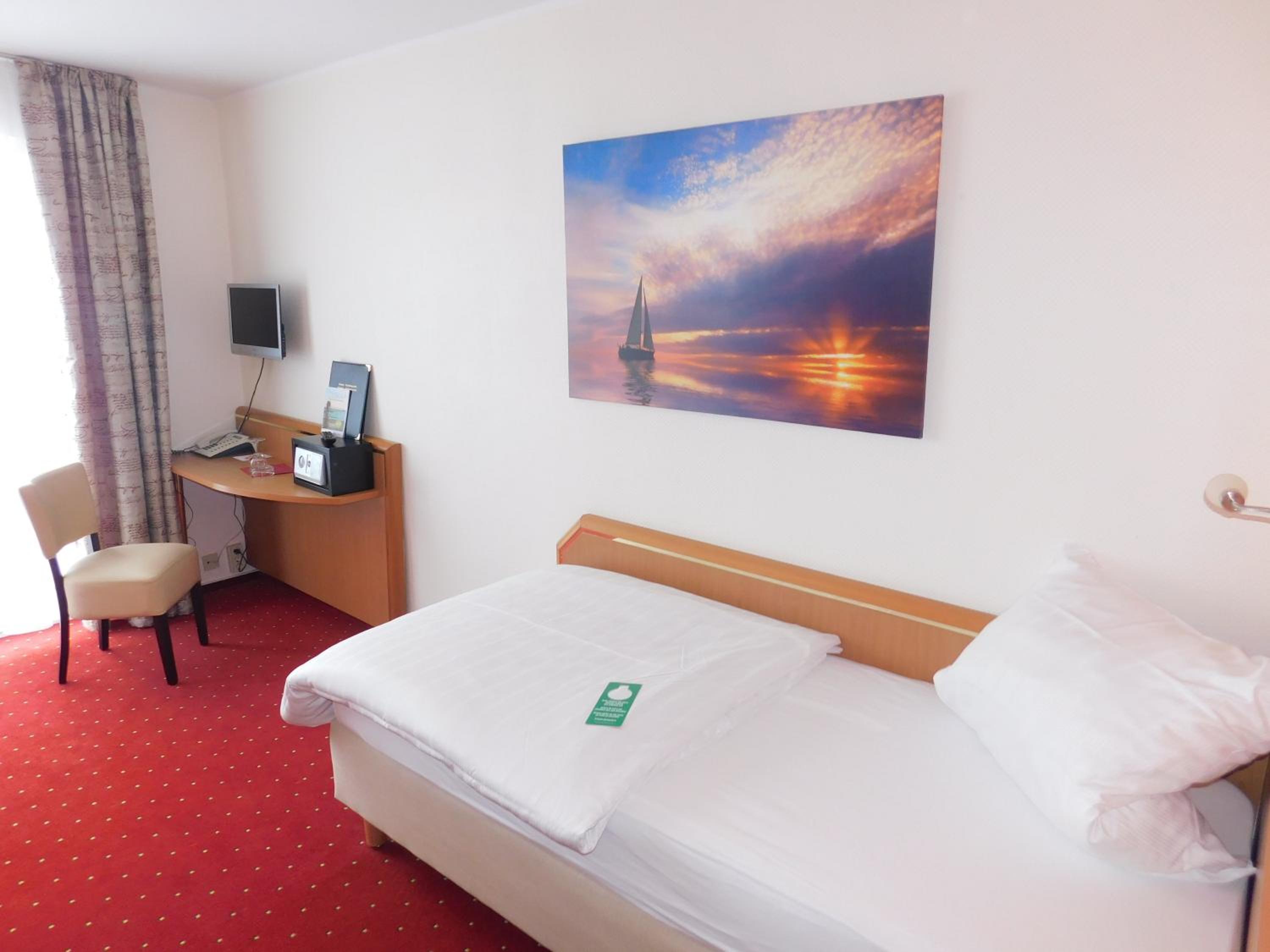 Single Room photo 1