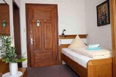 Single Room photo 1