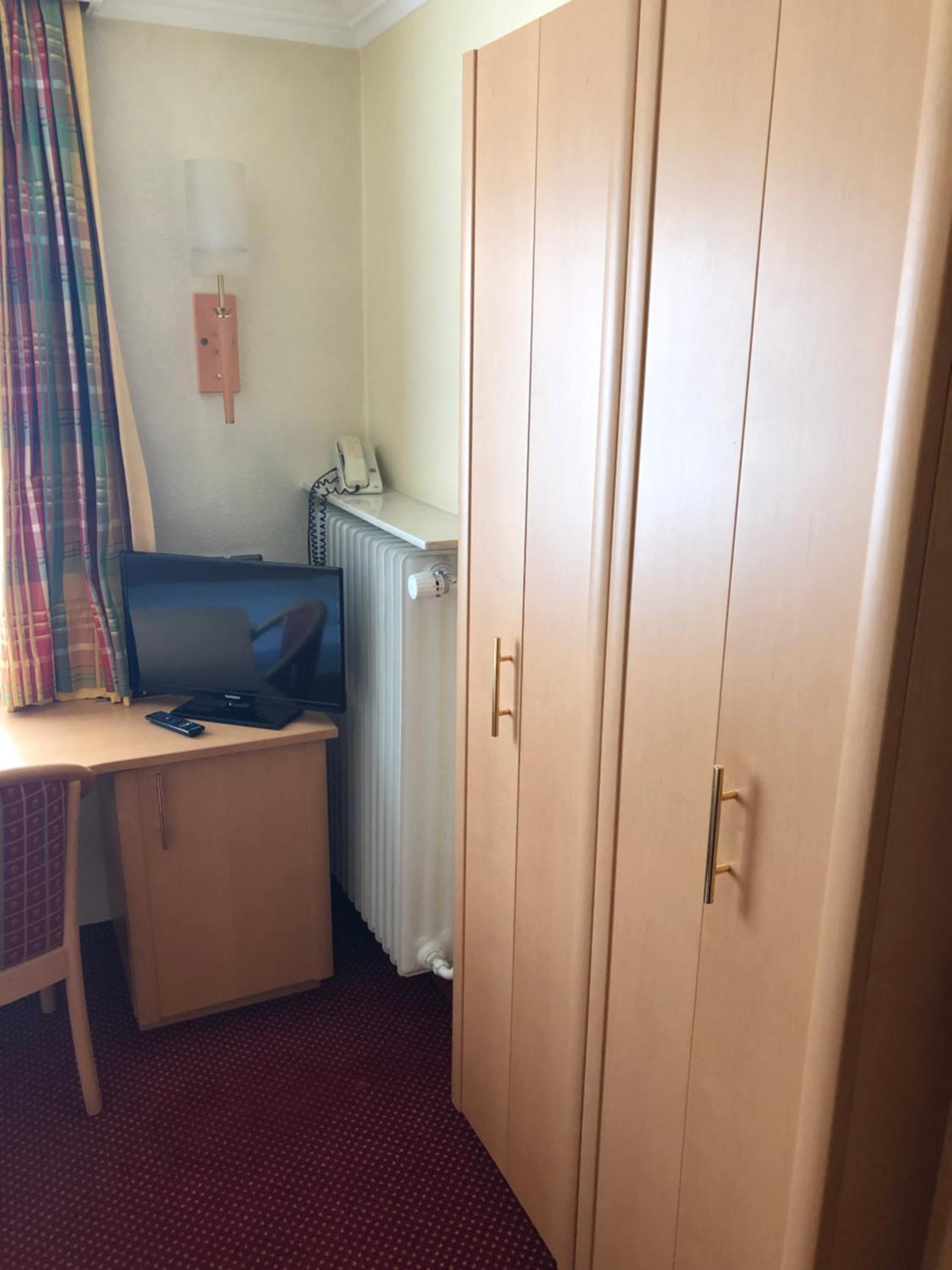 Standard Single Room with Shower photo 1