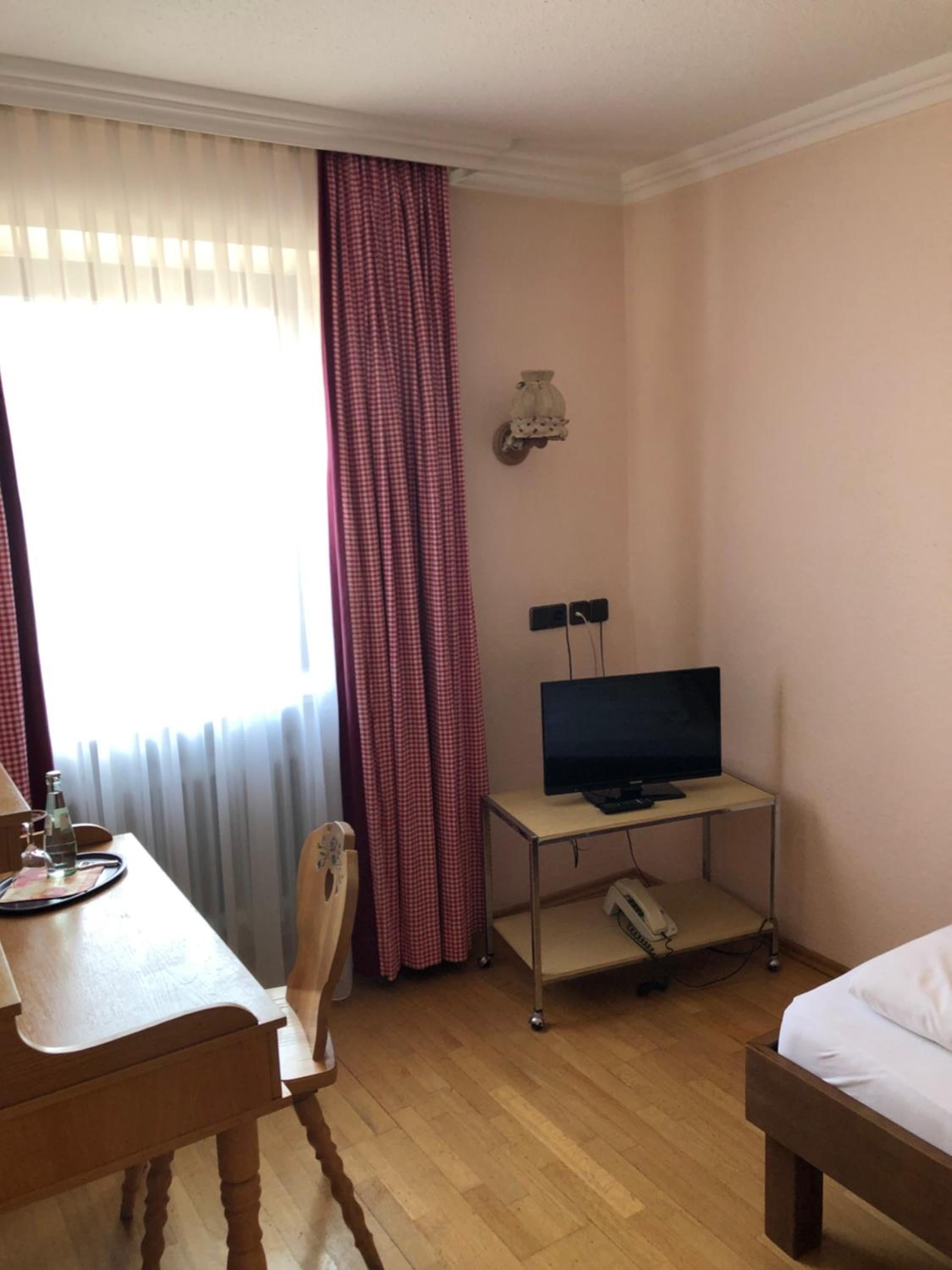 Standard Single Room with Shower photo 1