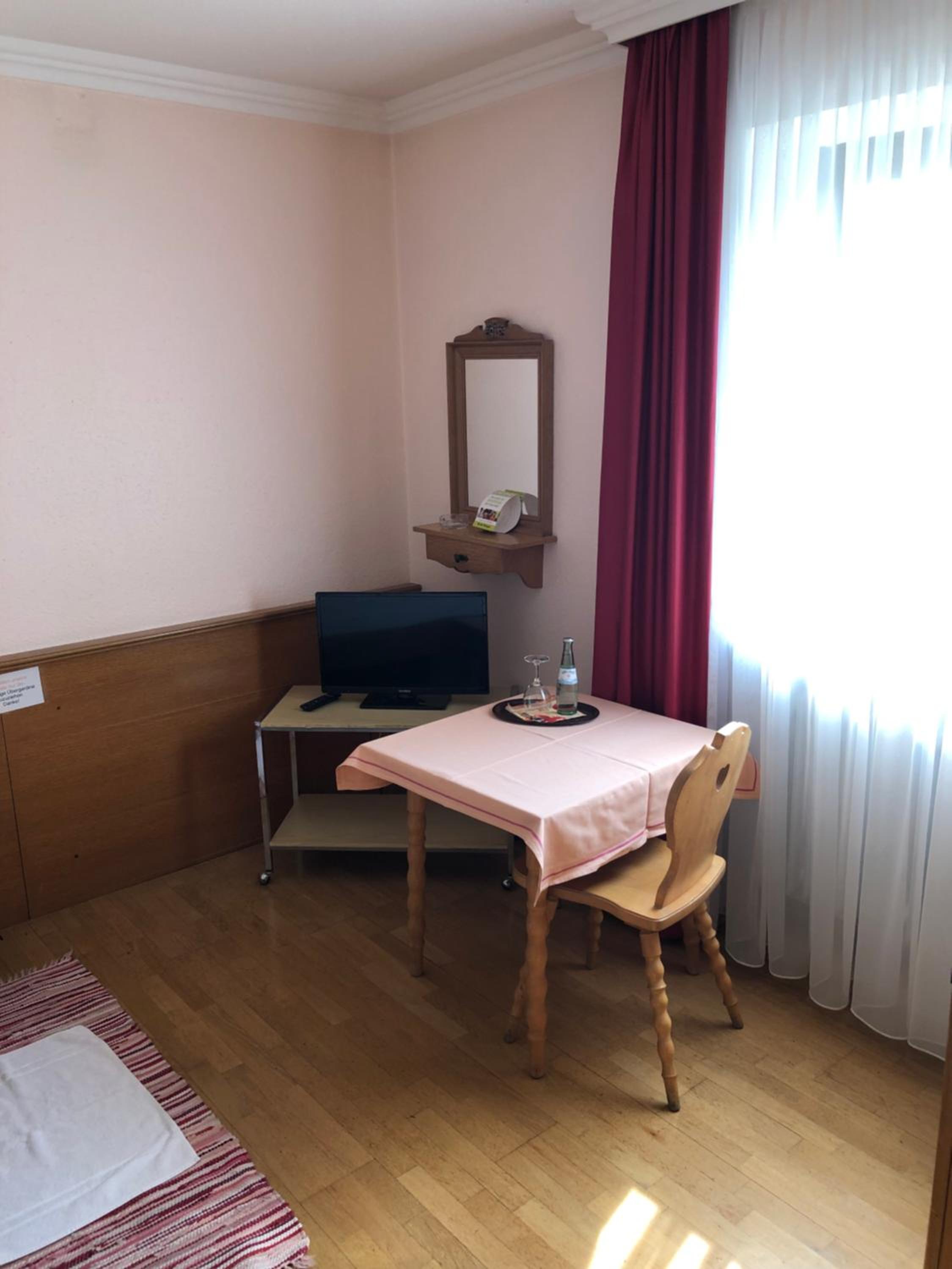Standard Single Room with Shower photo 2