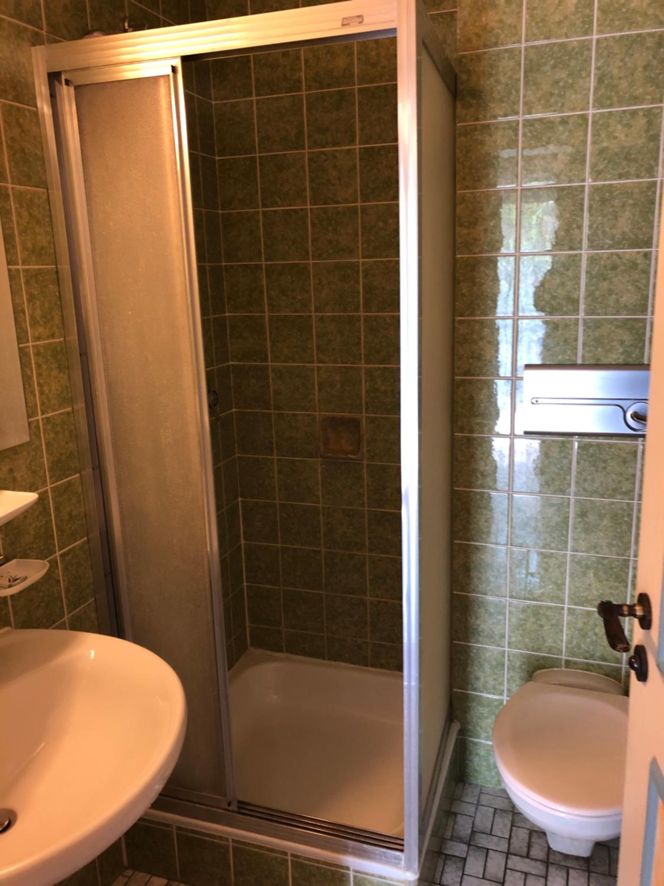 Standard Single Room with Shower photo 2
