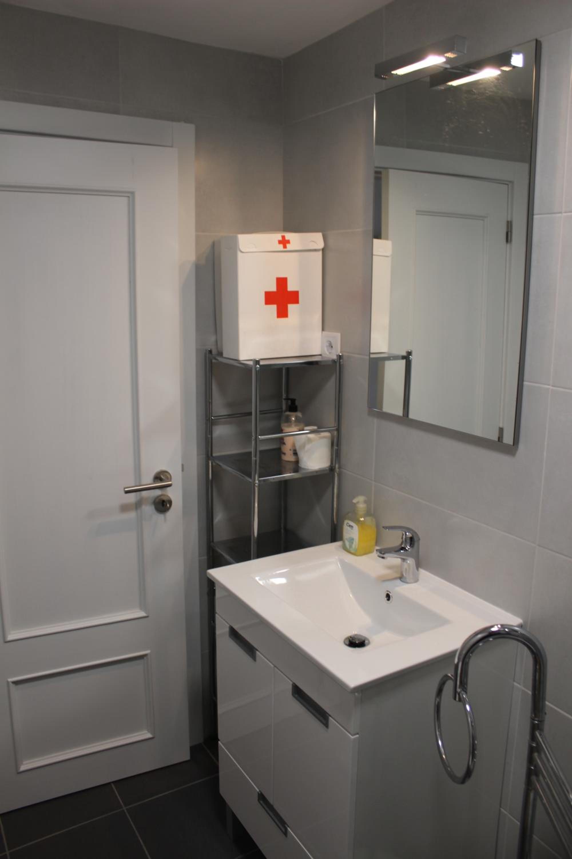 Three-Bedroom Townhouse - Photo 20