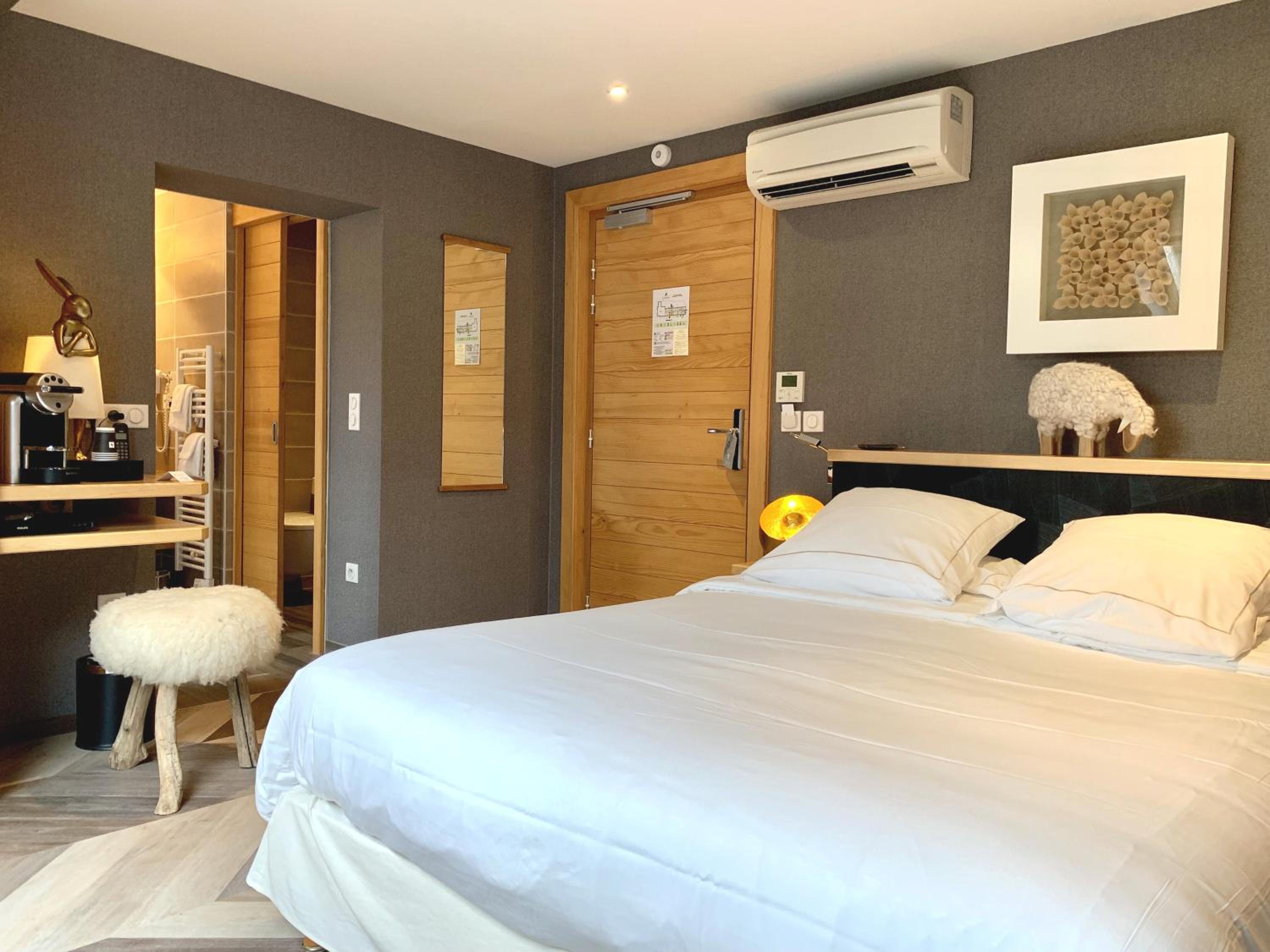 Chambre Double « Les Forêts » Chambre Double « Les Forêts »